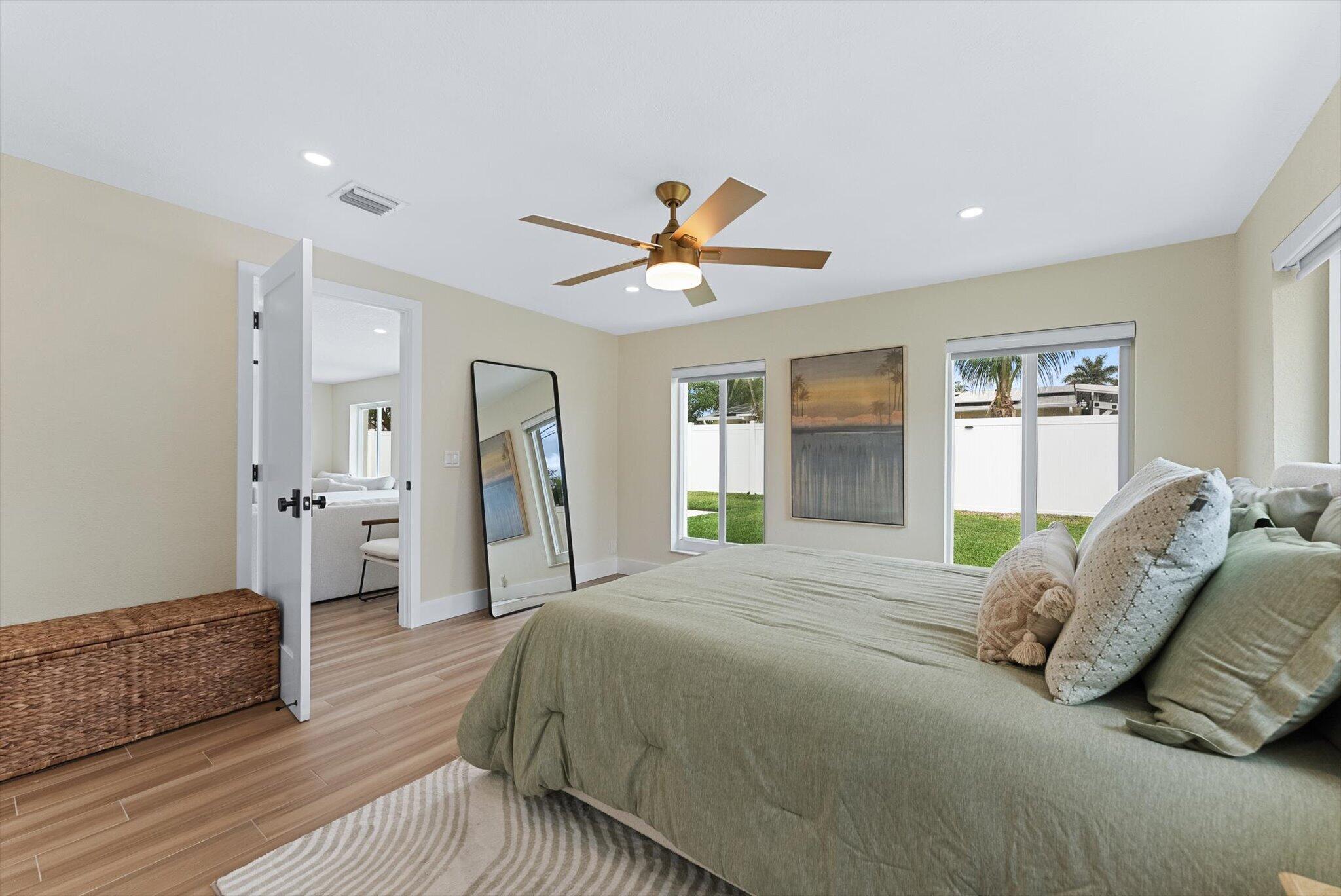 BOCA RATON SQUARE - Residential Lease