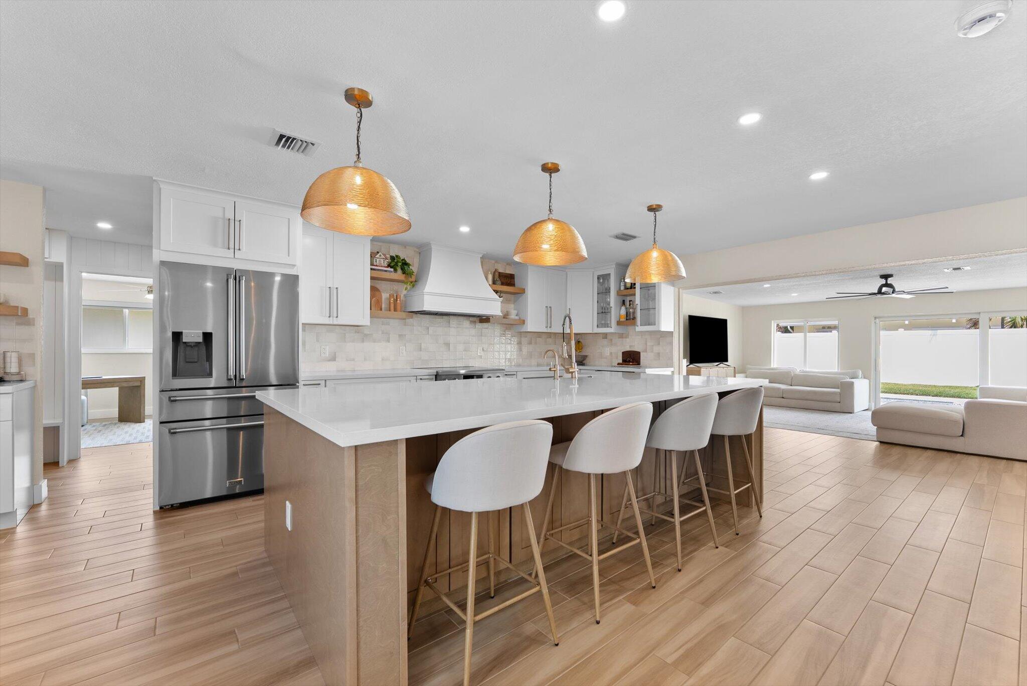 BOCA RATON SQUARE - Residential Lease