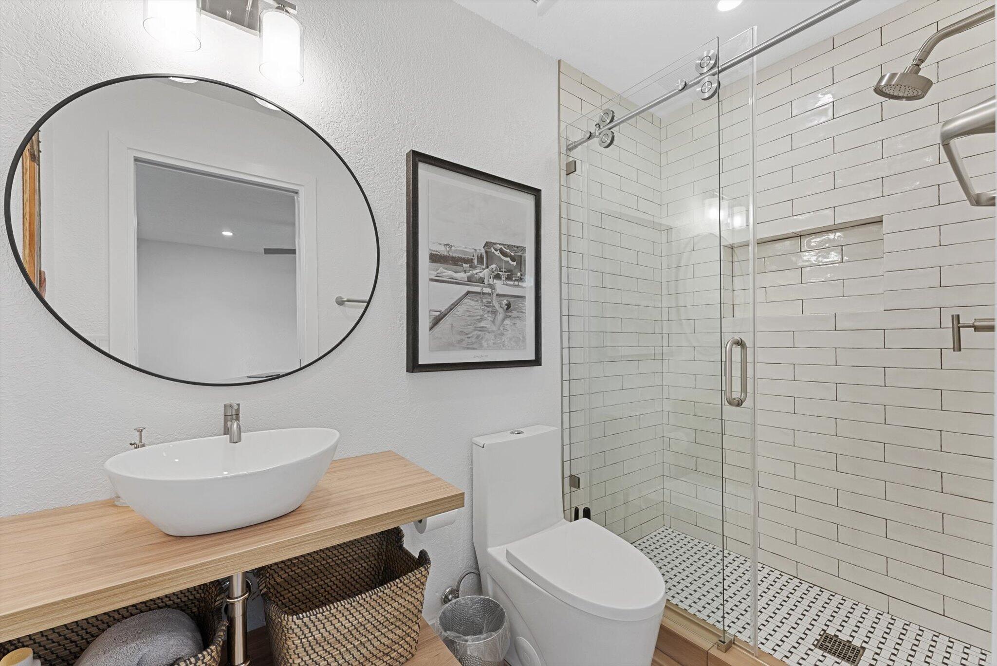 BOCA RATON SQUARE - Residential Lease