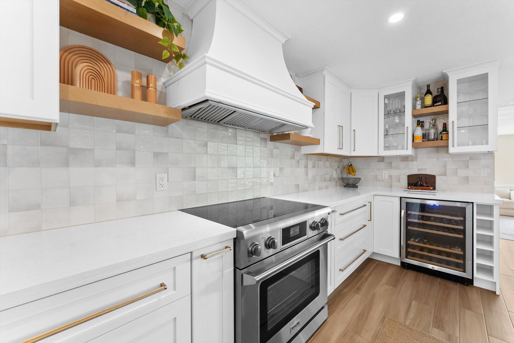 BOCA RATON SQUARE - Residential Lease