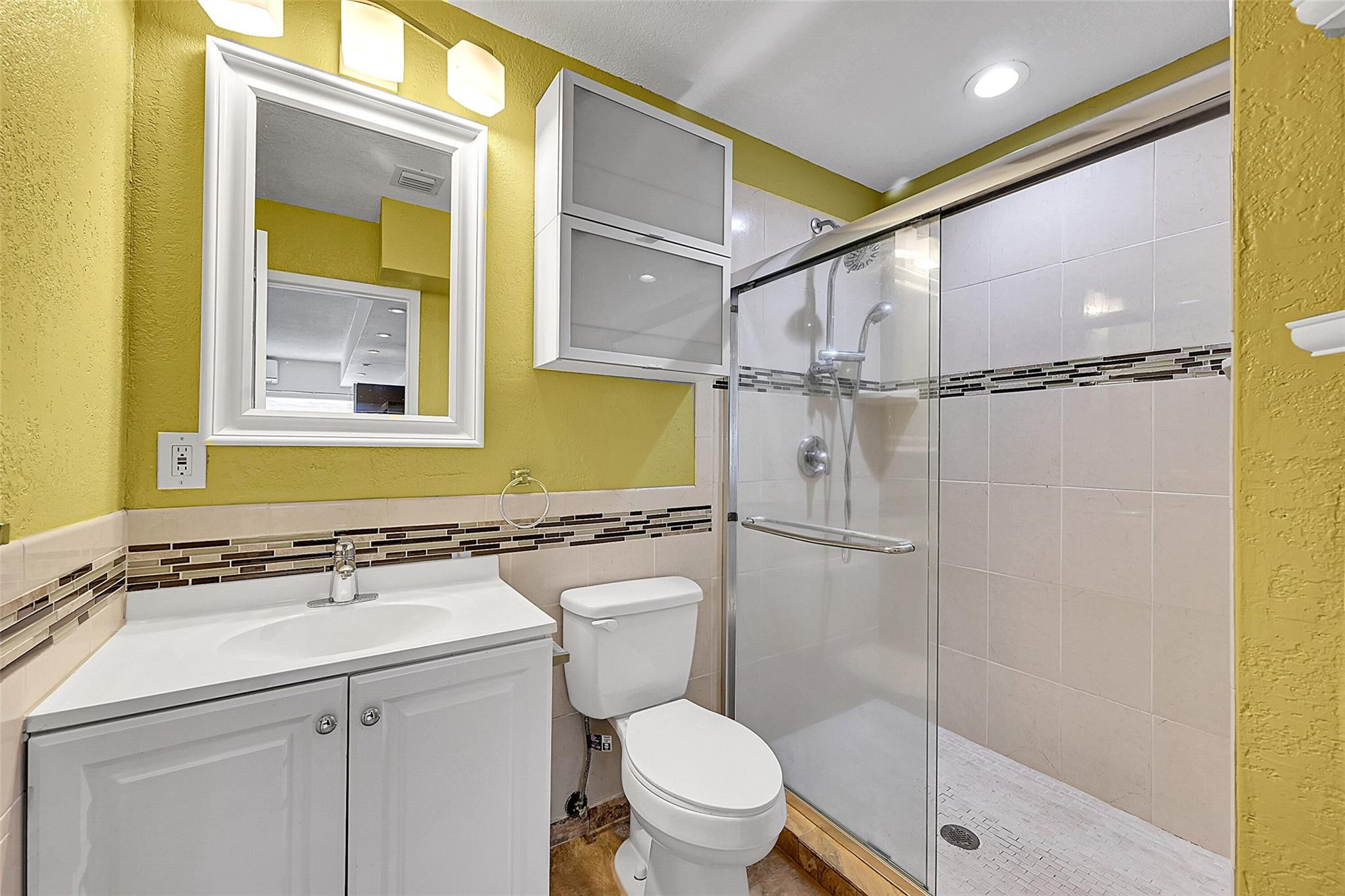 LAKEVIEW ESTATES SEC 1 REPLAT - Residential