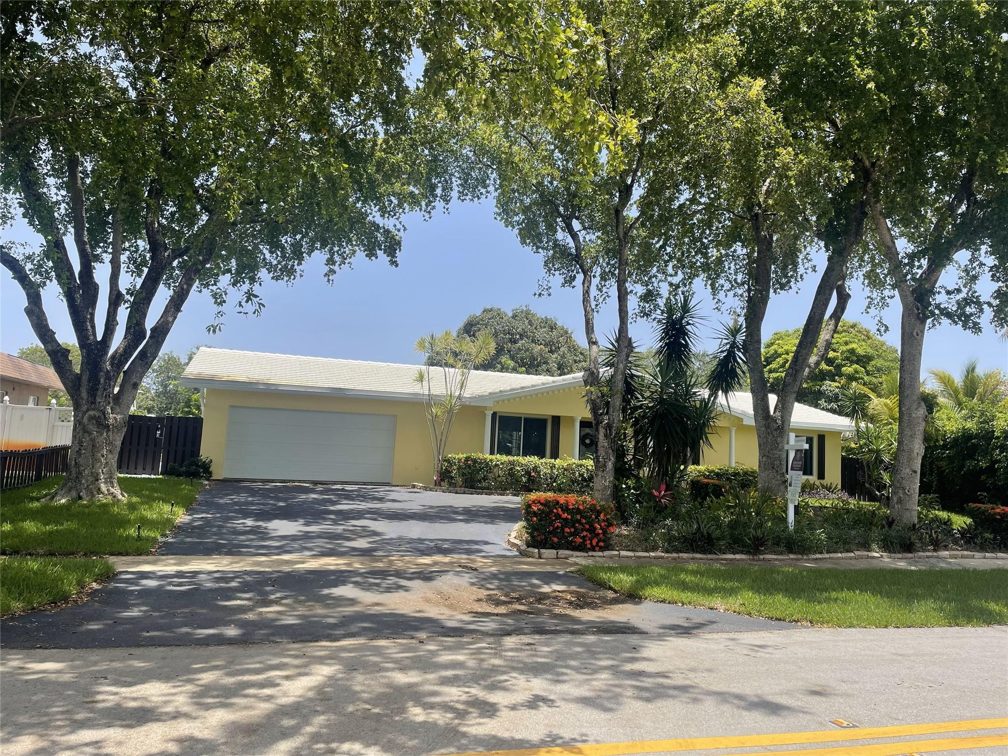 LAKEVIEW ESTATES SEC 1 REPLAT - Residential