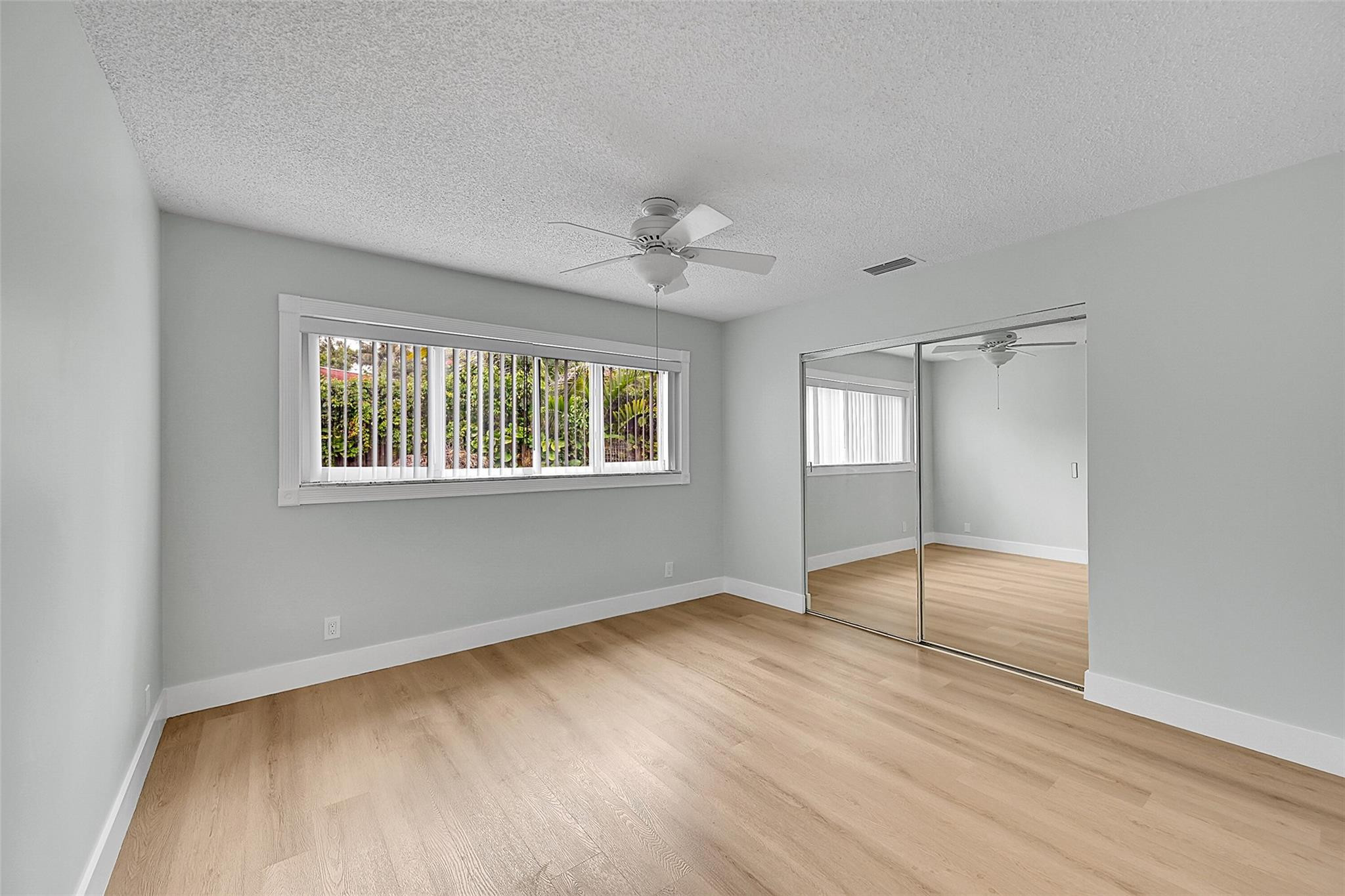LAKEVIEW ESTATES SEC 1 REPLAT - Residential