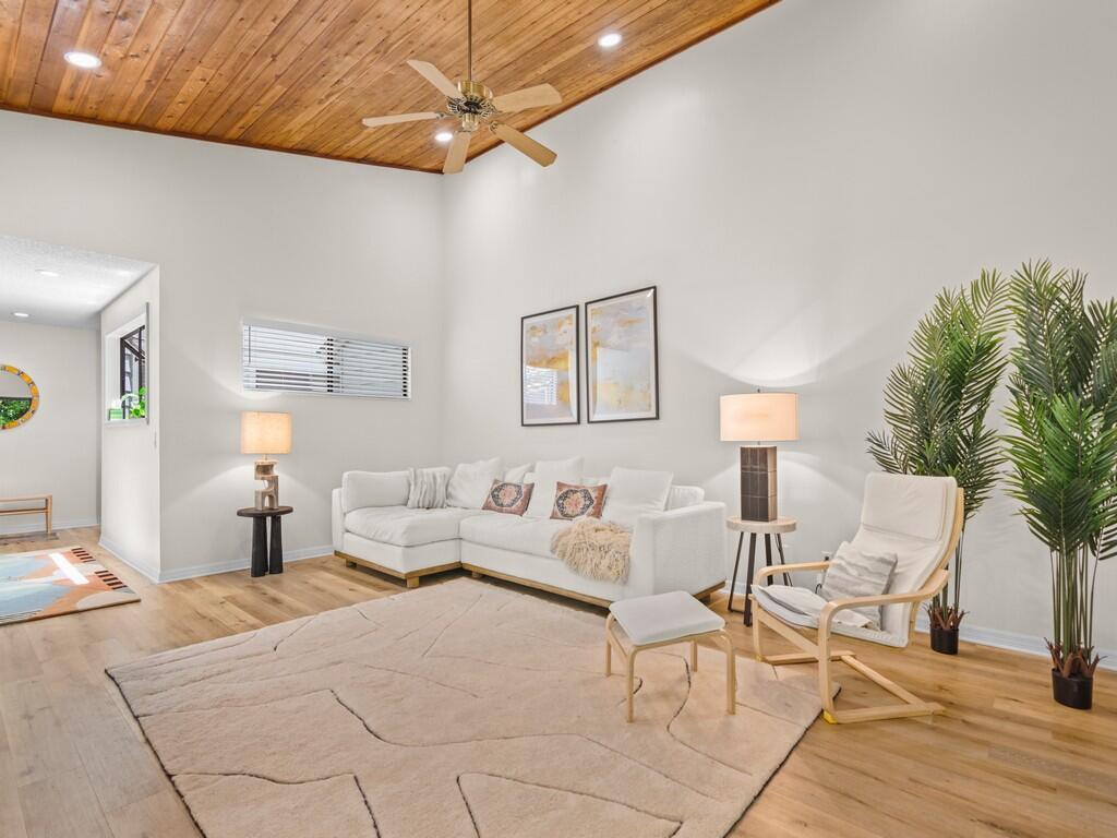 PINE CREEK CONDO III - Residential