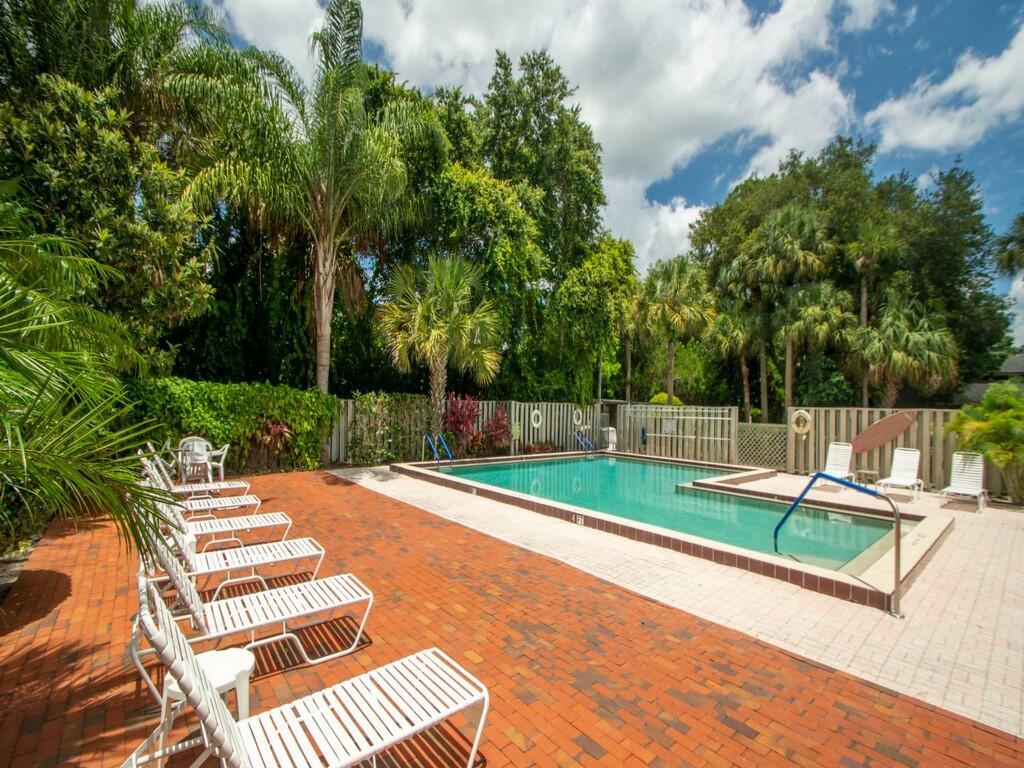 PINE CREEK CONDO III - Residential
