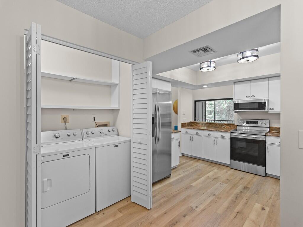 PINE CREEK CONDO III - Residential