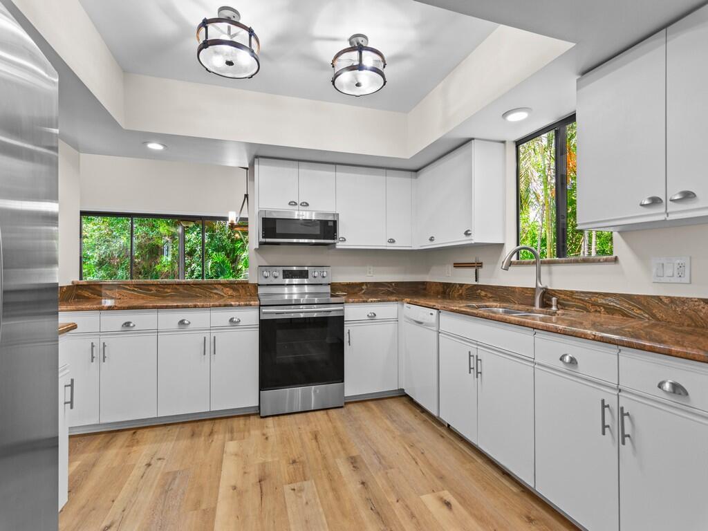 PINE CREEK CONDO III - Residential
