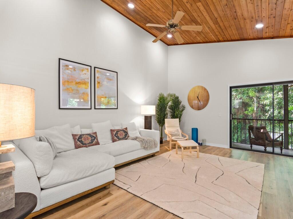 PINE CREEK CONDO III - Residential