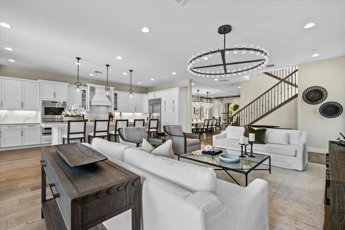 ALTON NEIGHBORHOOD - Residential