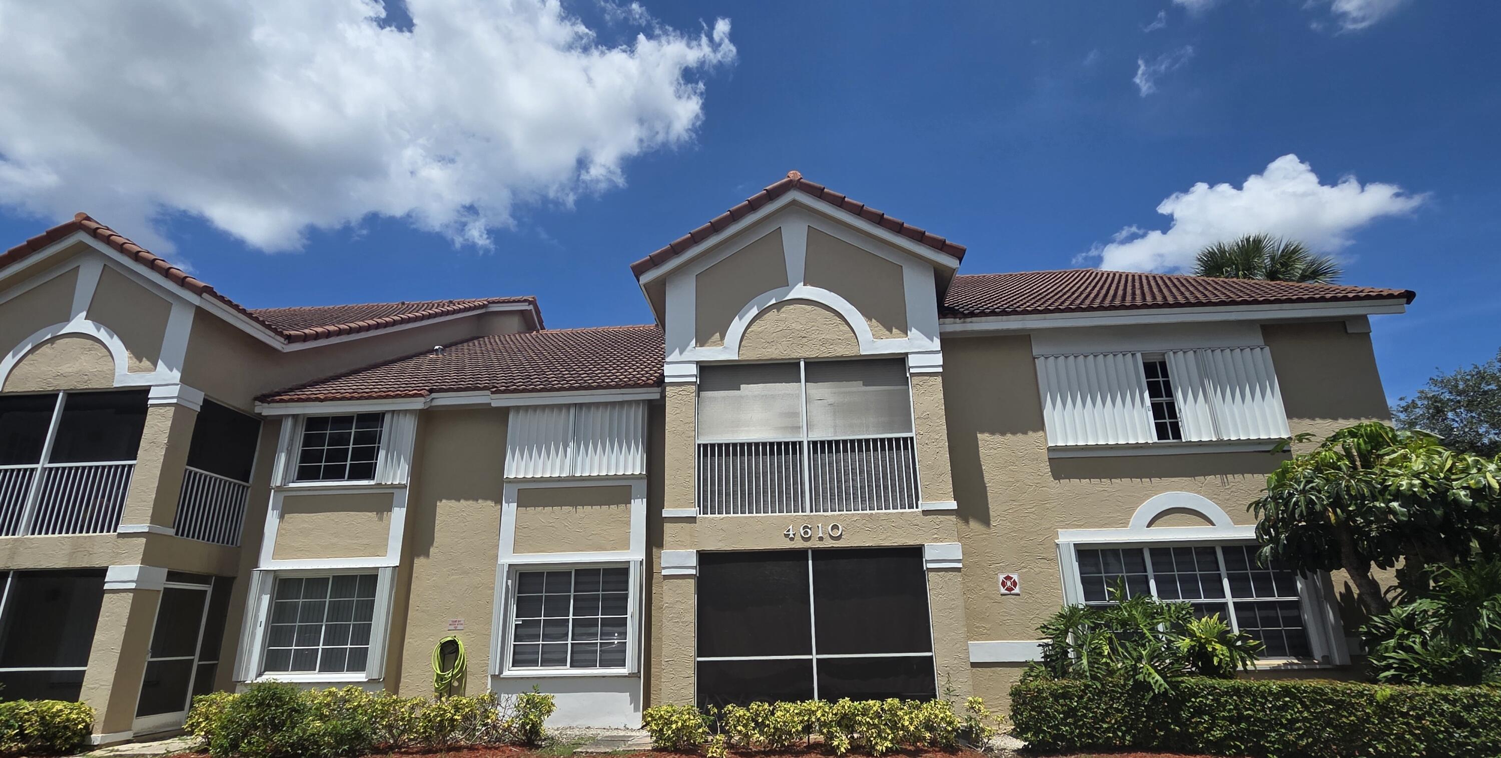 LA BONNE VIE AT PALM-AIRE CONDO - Residential