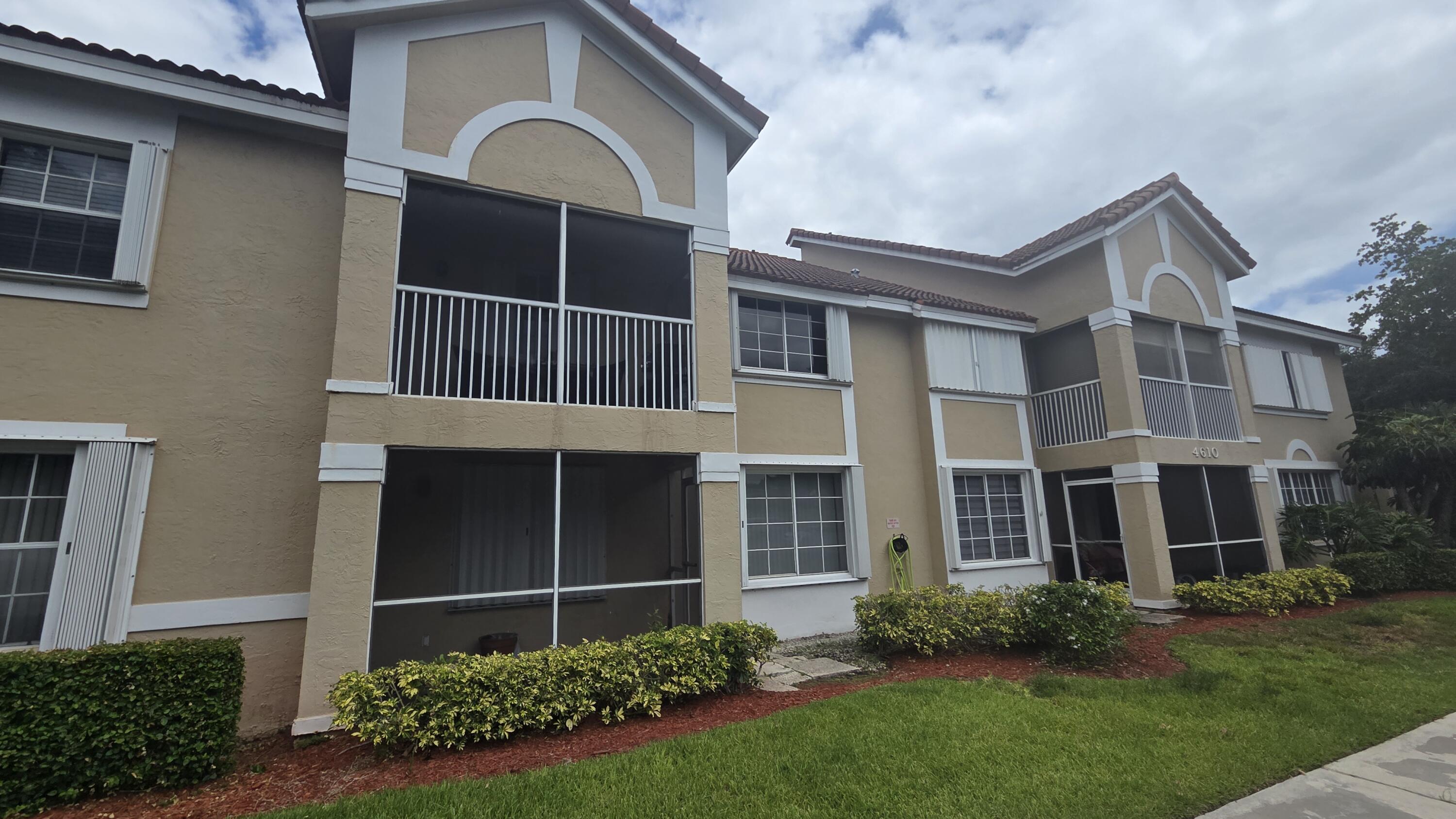 LA BONNE VIE AT PALM-AIRE CONDO - Residential