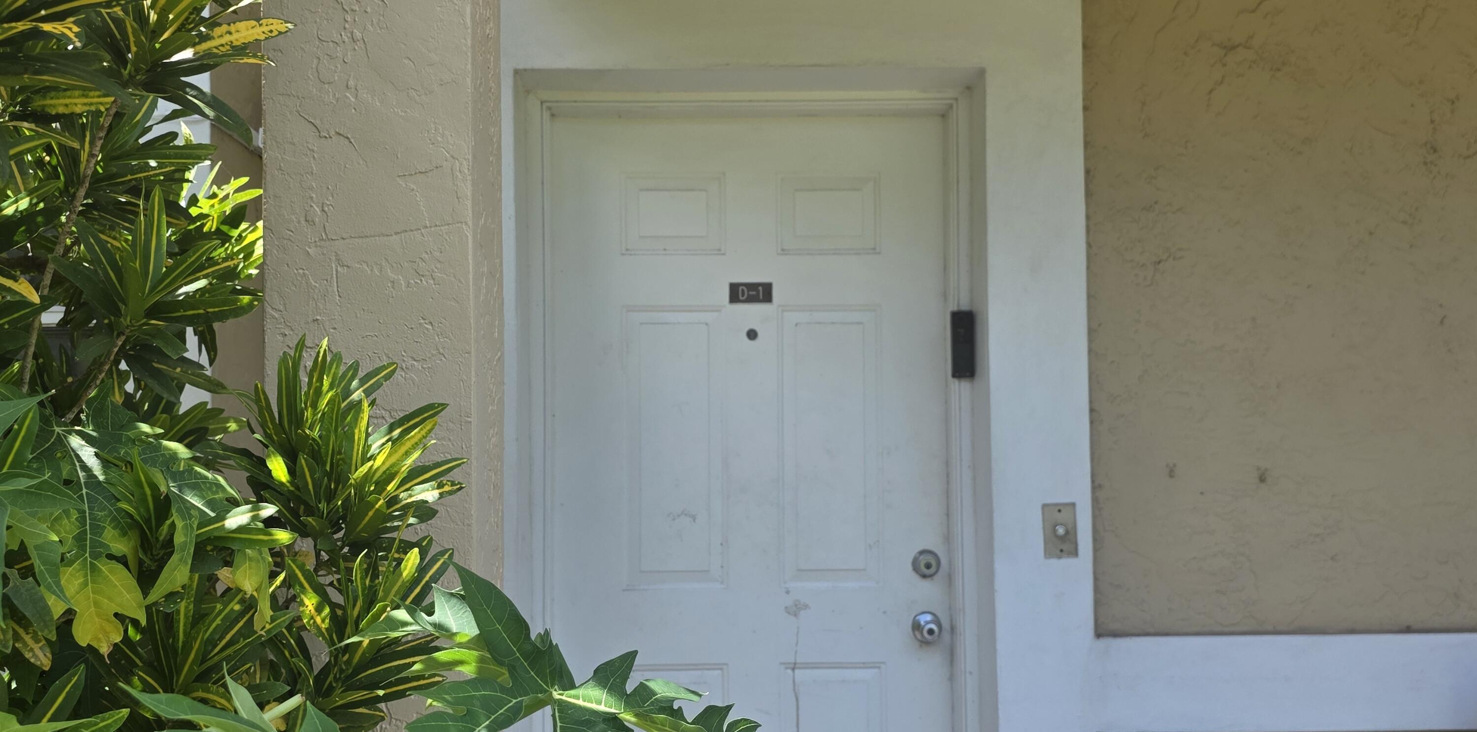 LA BONNE VIE AT PALM-AIRE CONDO - Residential