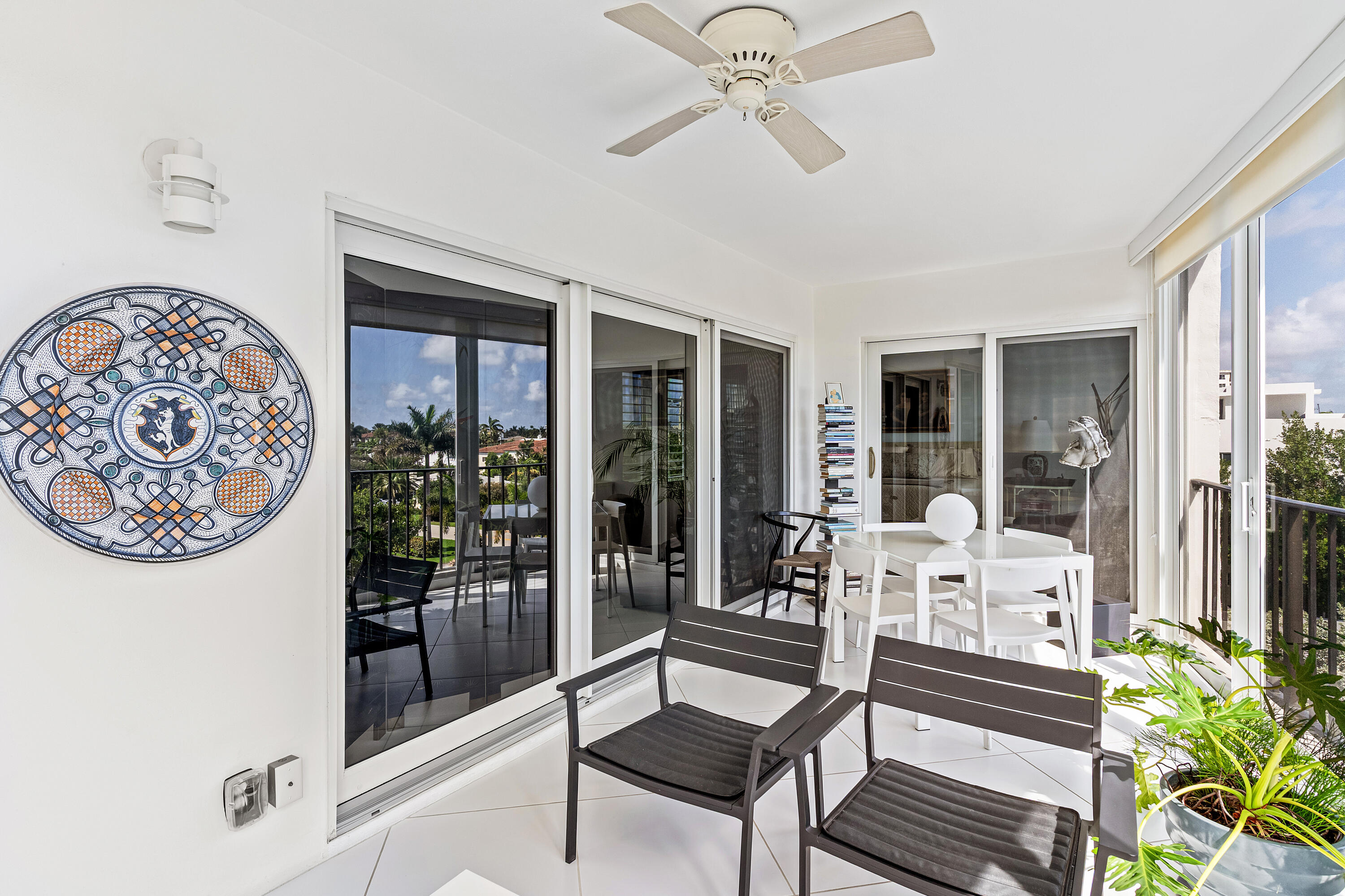 SEAGATE TOWERS - Residential