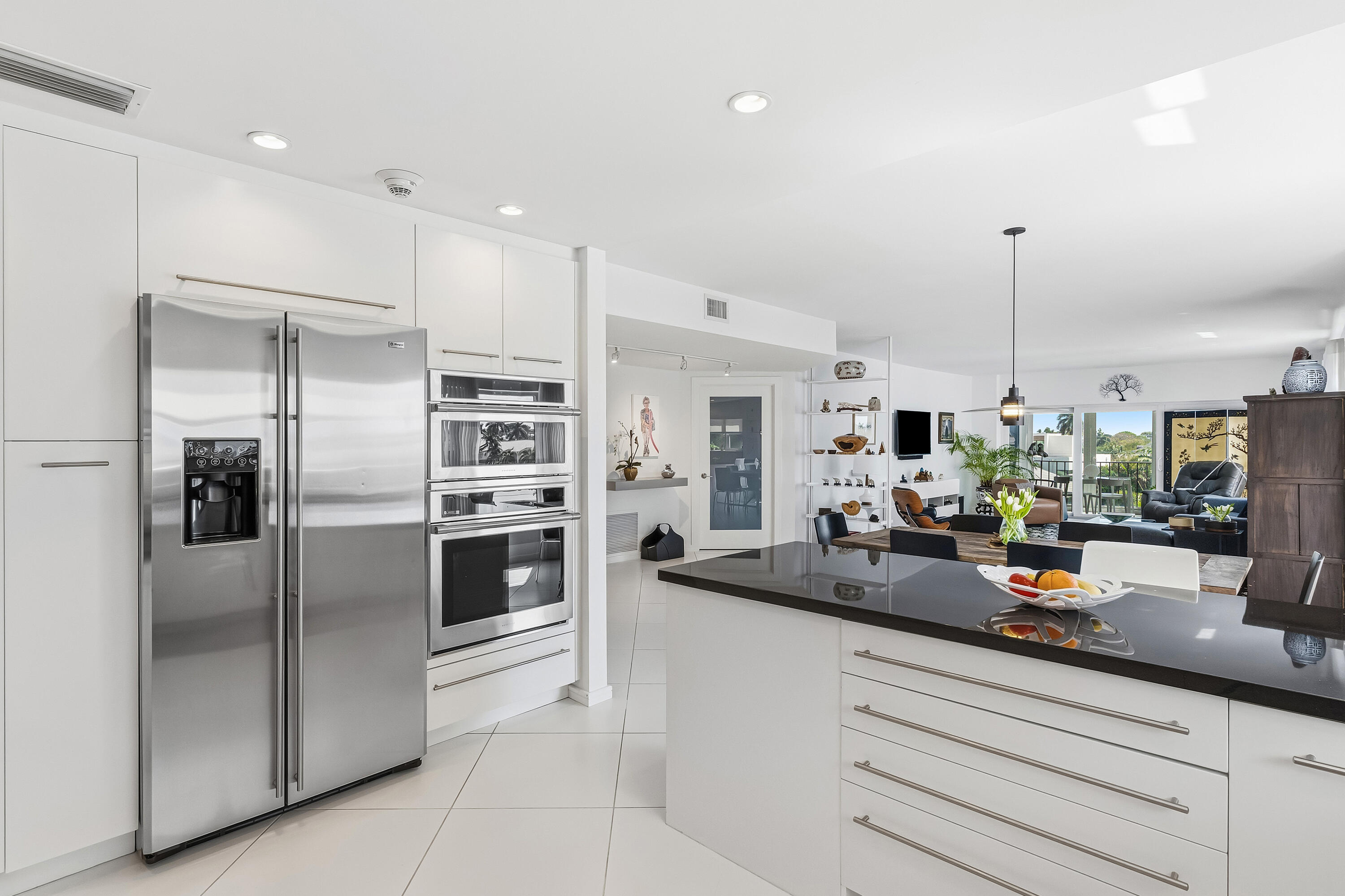 SEAGATE TOWERS - Residential