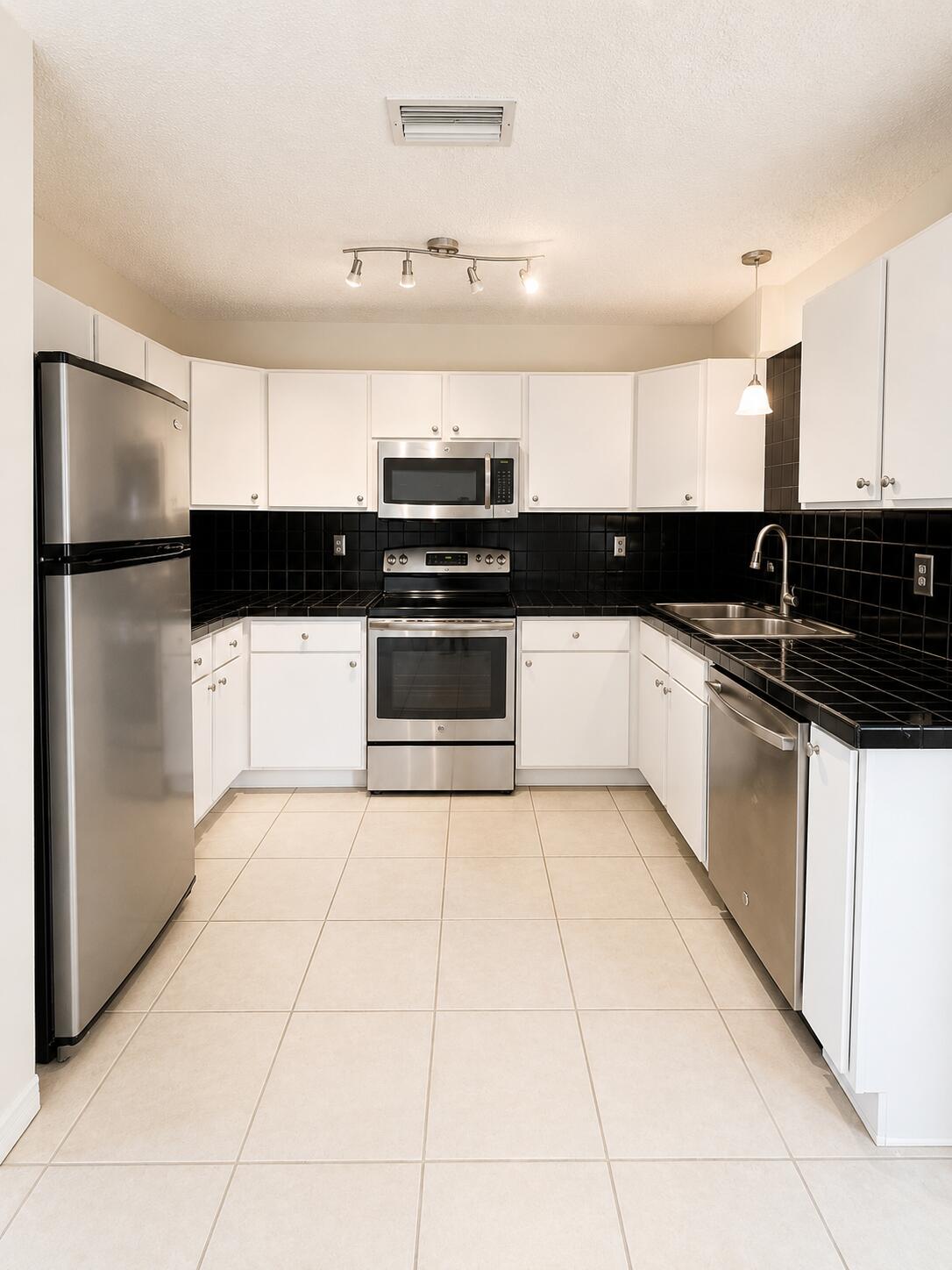 PORT ST LUCIE SECTION 15 - Residential
