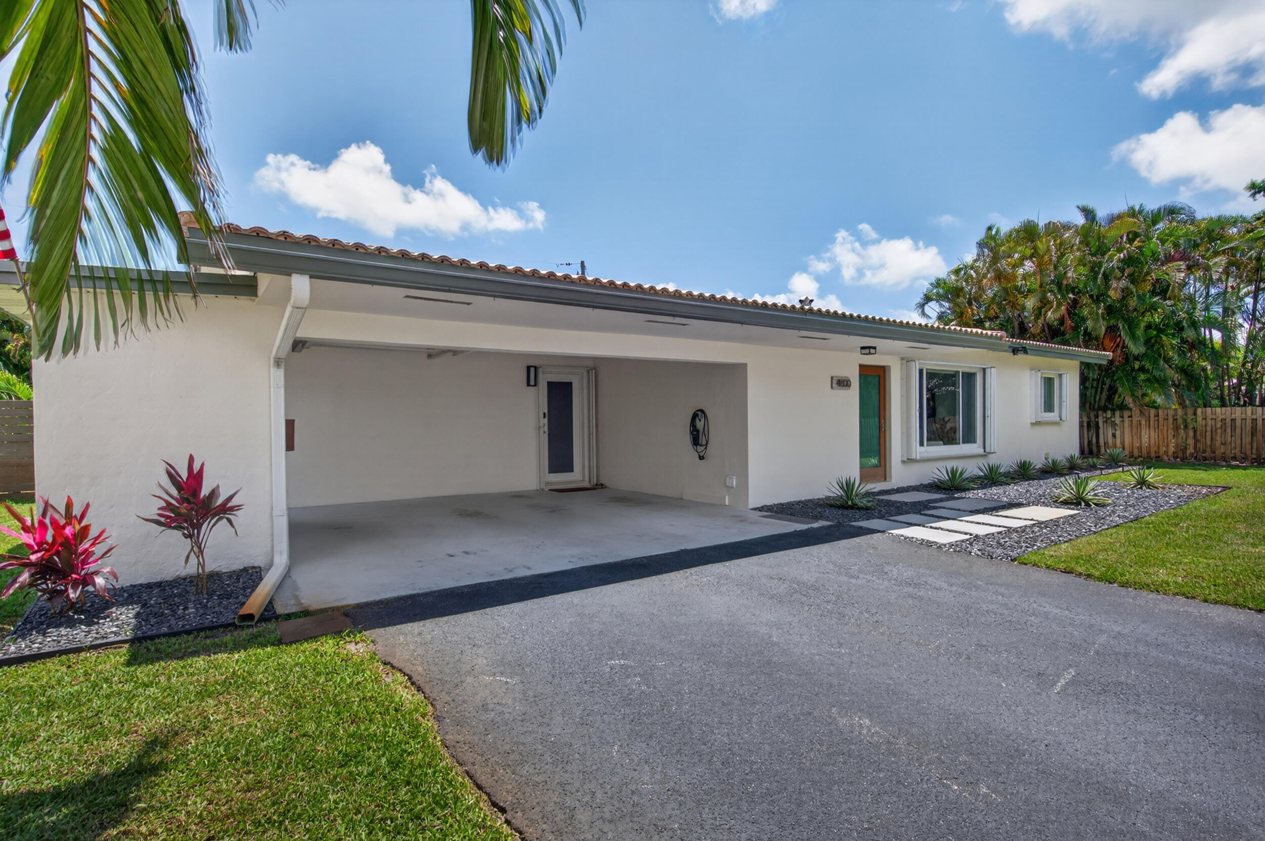 CORAL HEIGHTS SEC 3 - Residential
