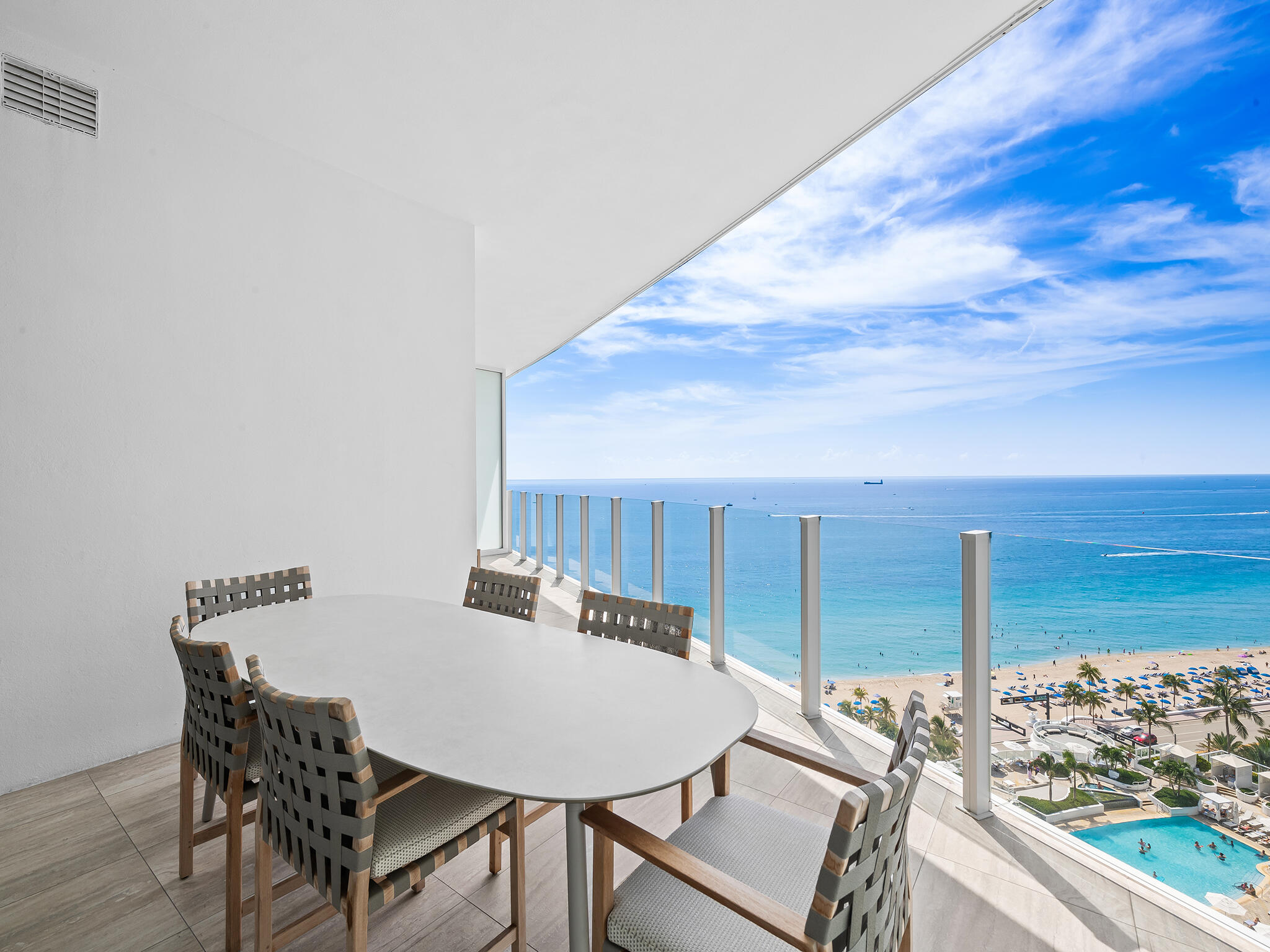 Four Seasons - Residential