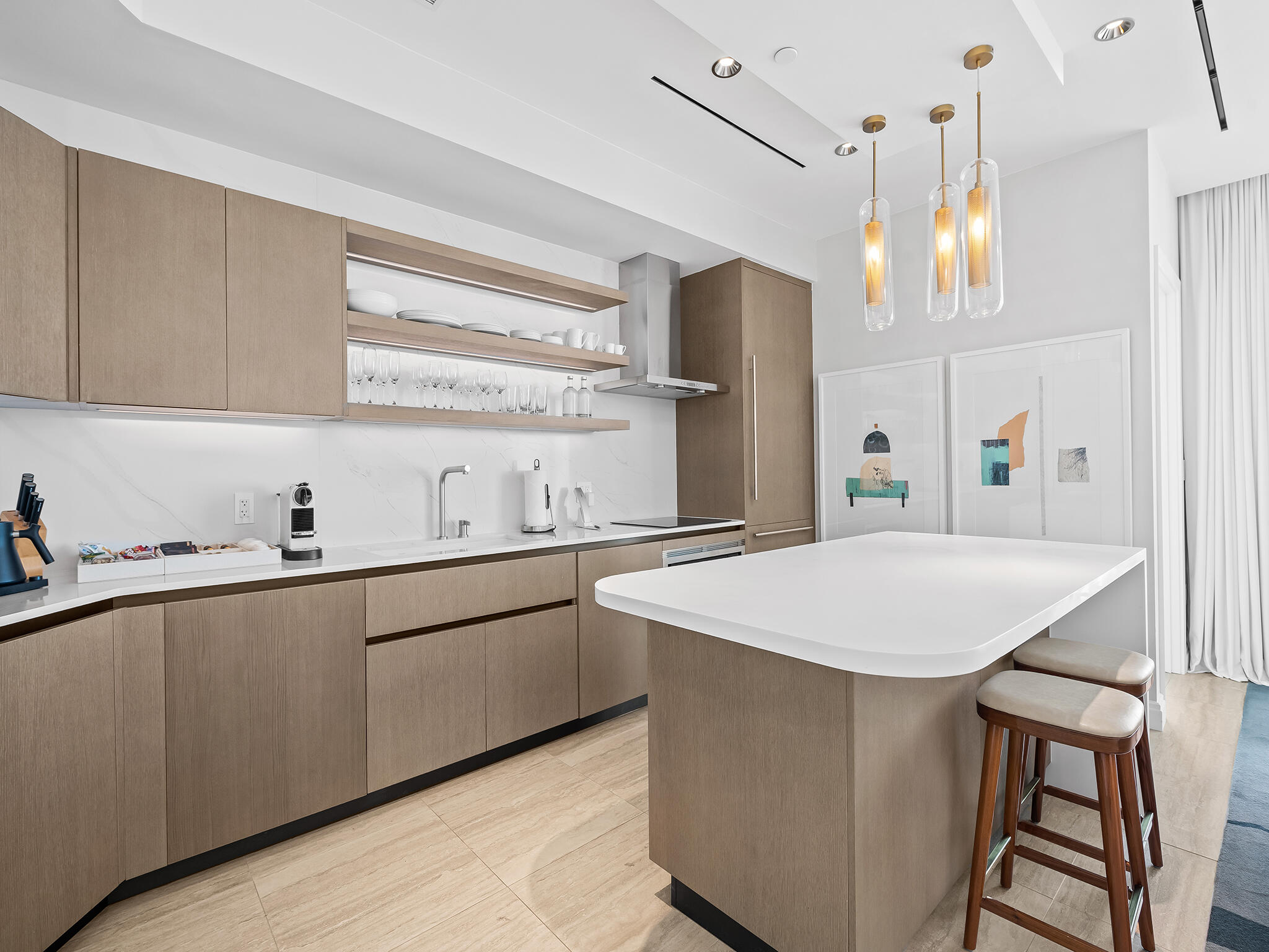 Four Seasons - Residential