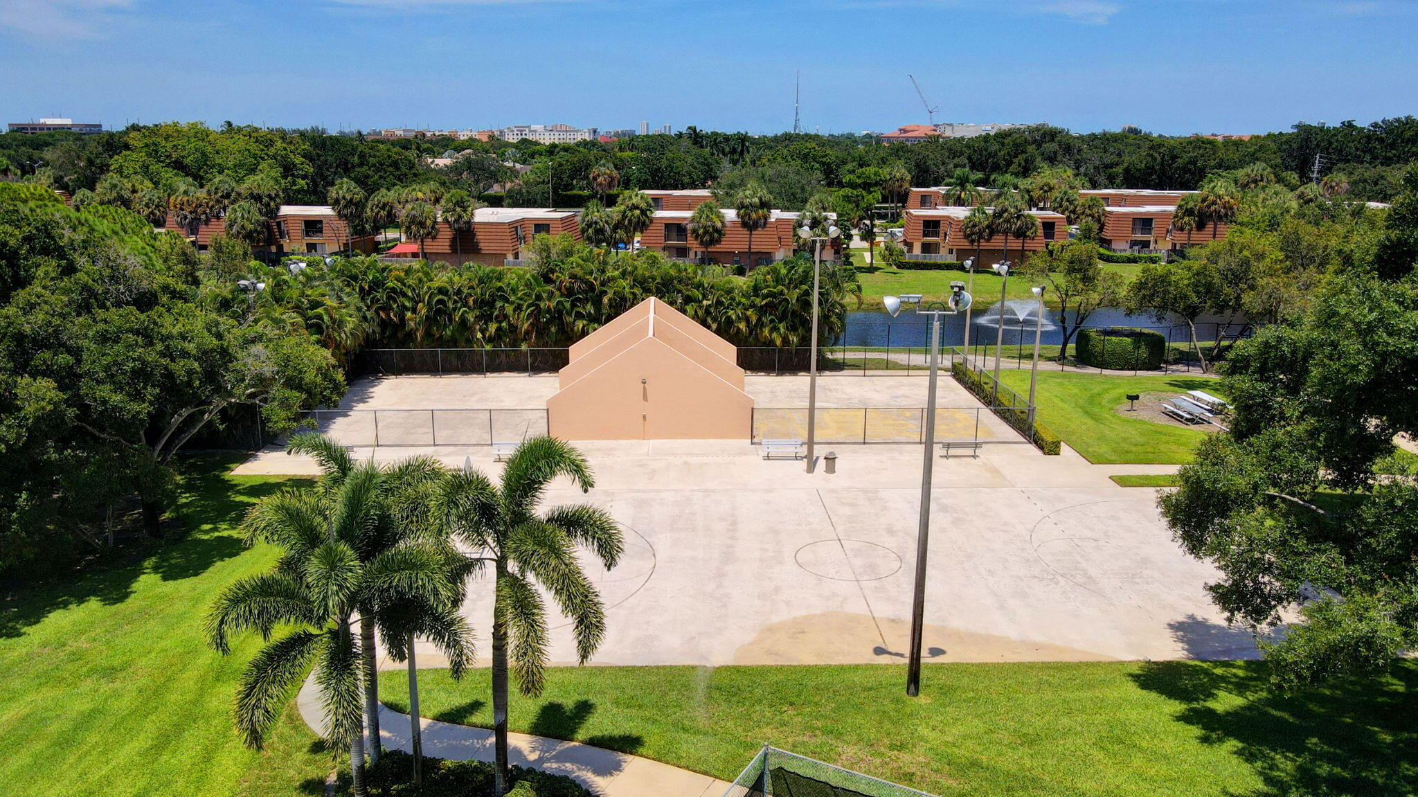 VILLAGE OF SANDALWOOD LAKES 3 - Residential