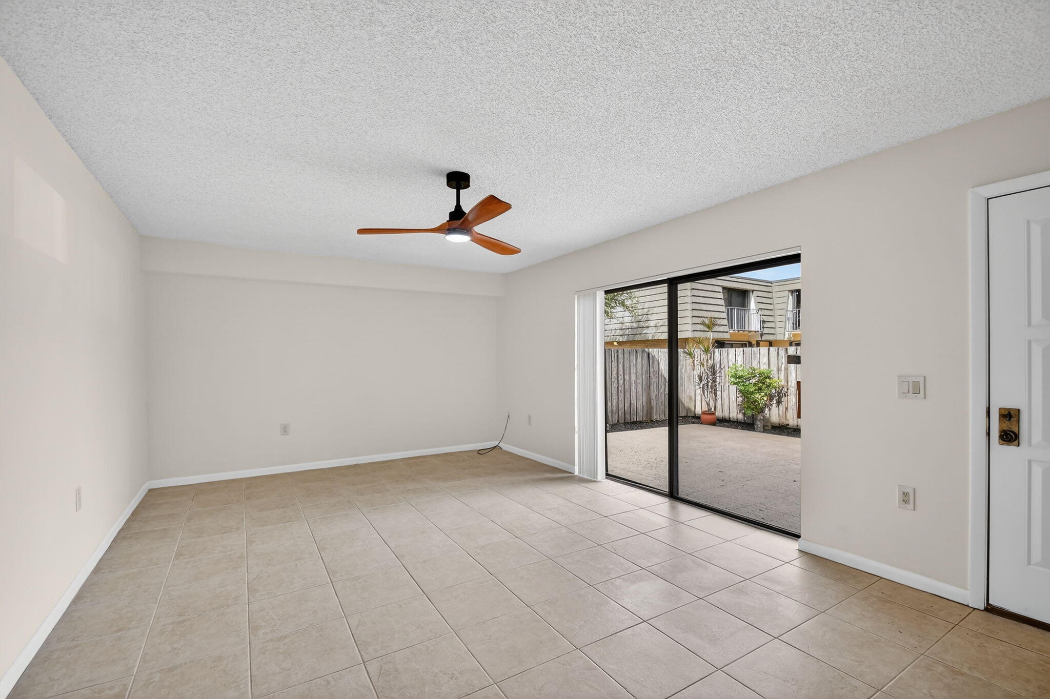 VILLAGE OF SANDALWOOD LAKES 3 - Residential