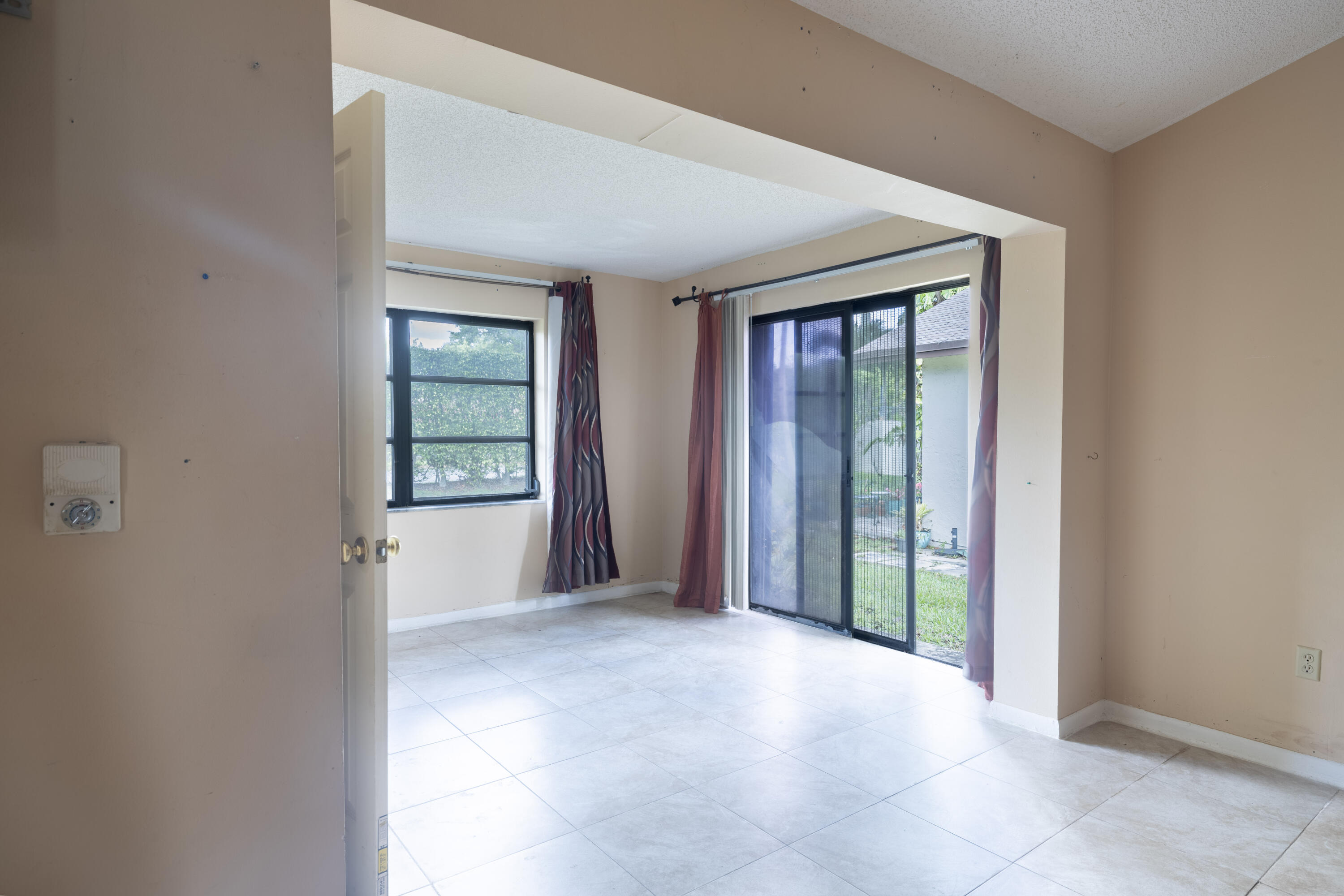 BUTTONWOOD 1 - Residential