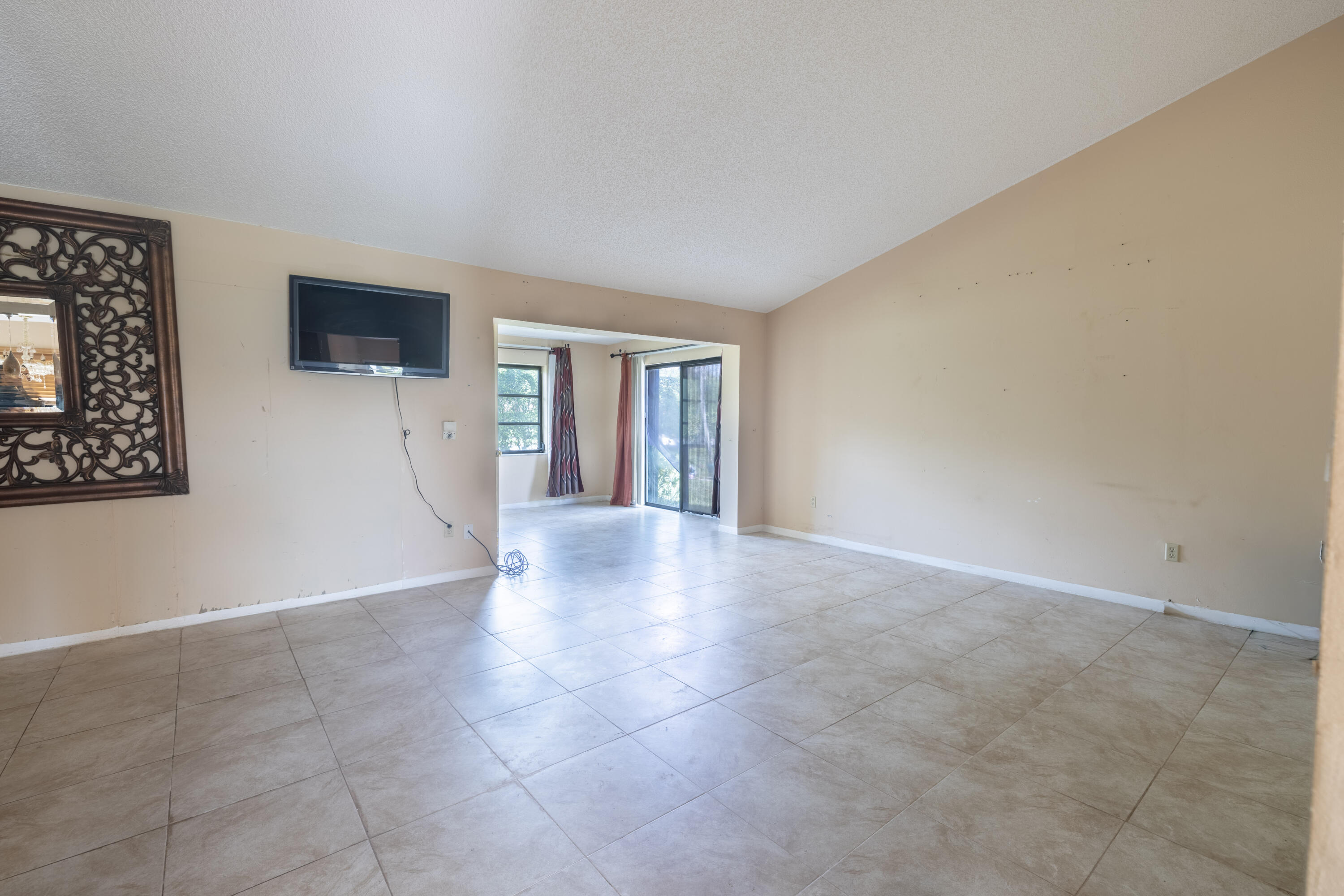 BUTTONWOOD 1 - Residential