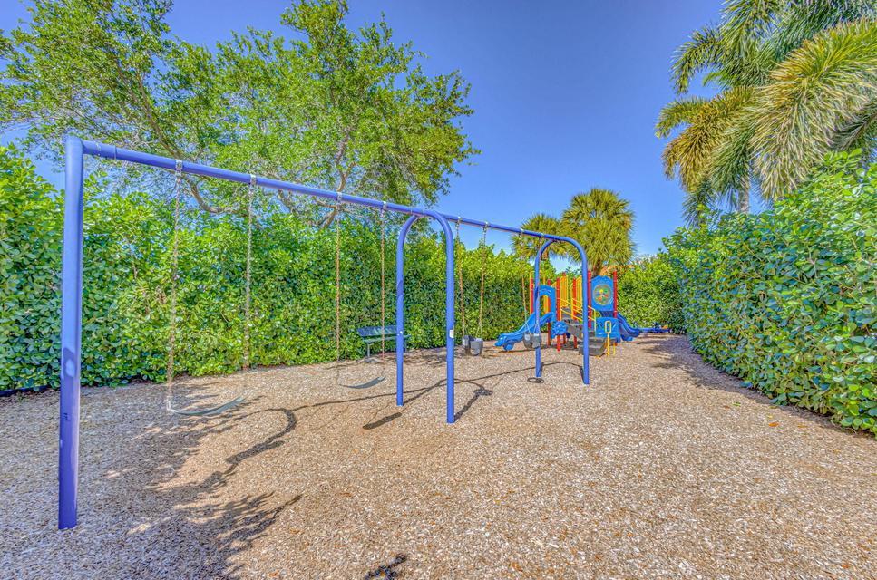 CRYSTAL POINTE 4 - Residential