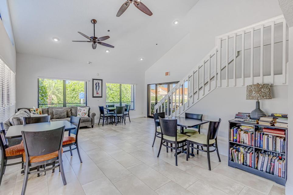 CRYSTAL POINTE 4 - Residential