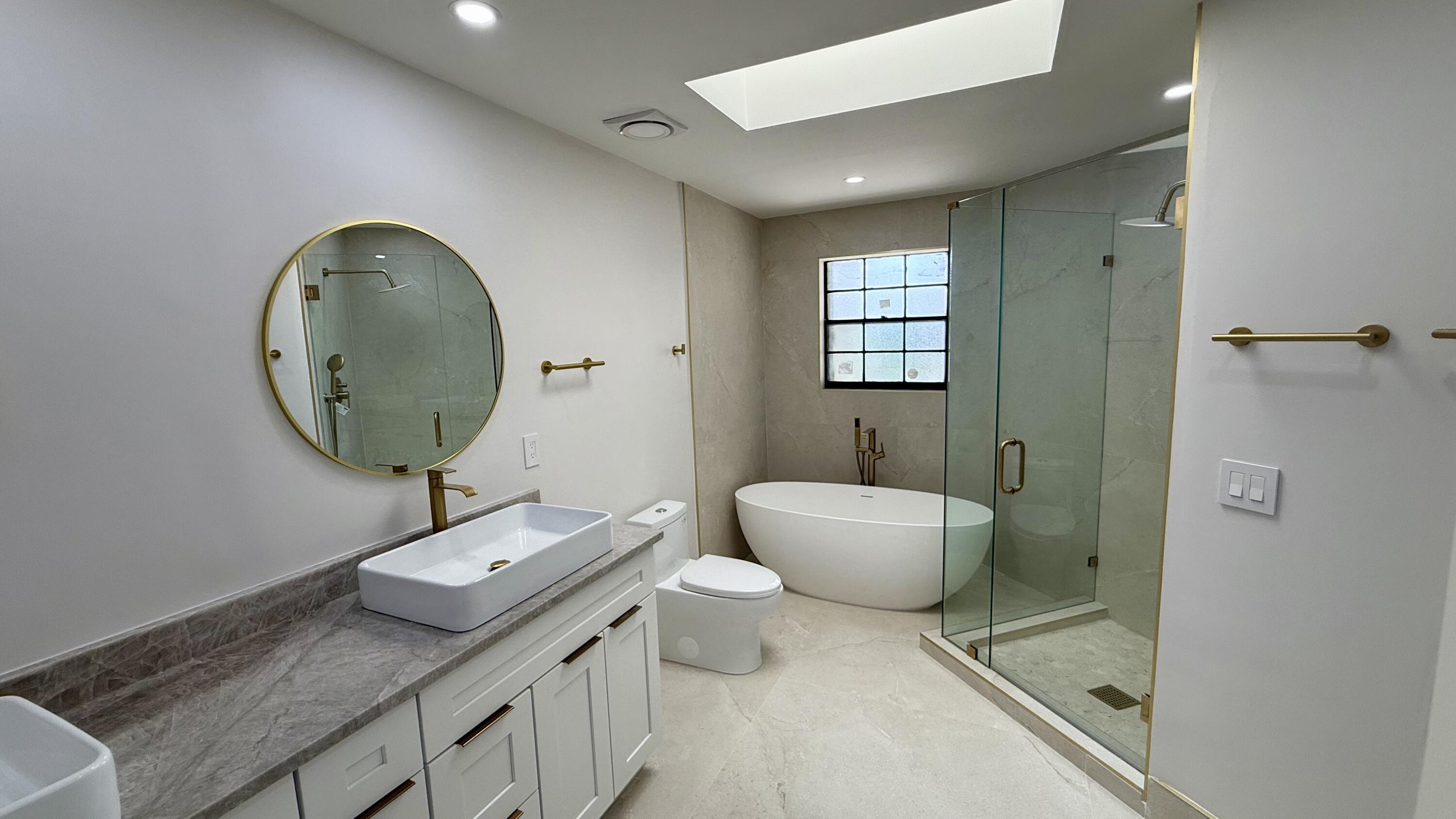 CRYSTAL POINTE 4 - Residential