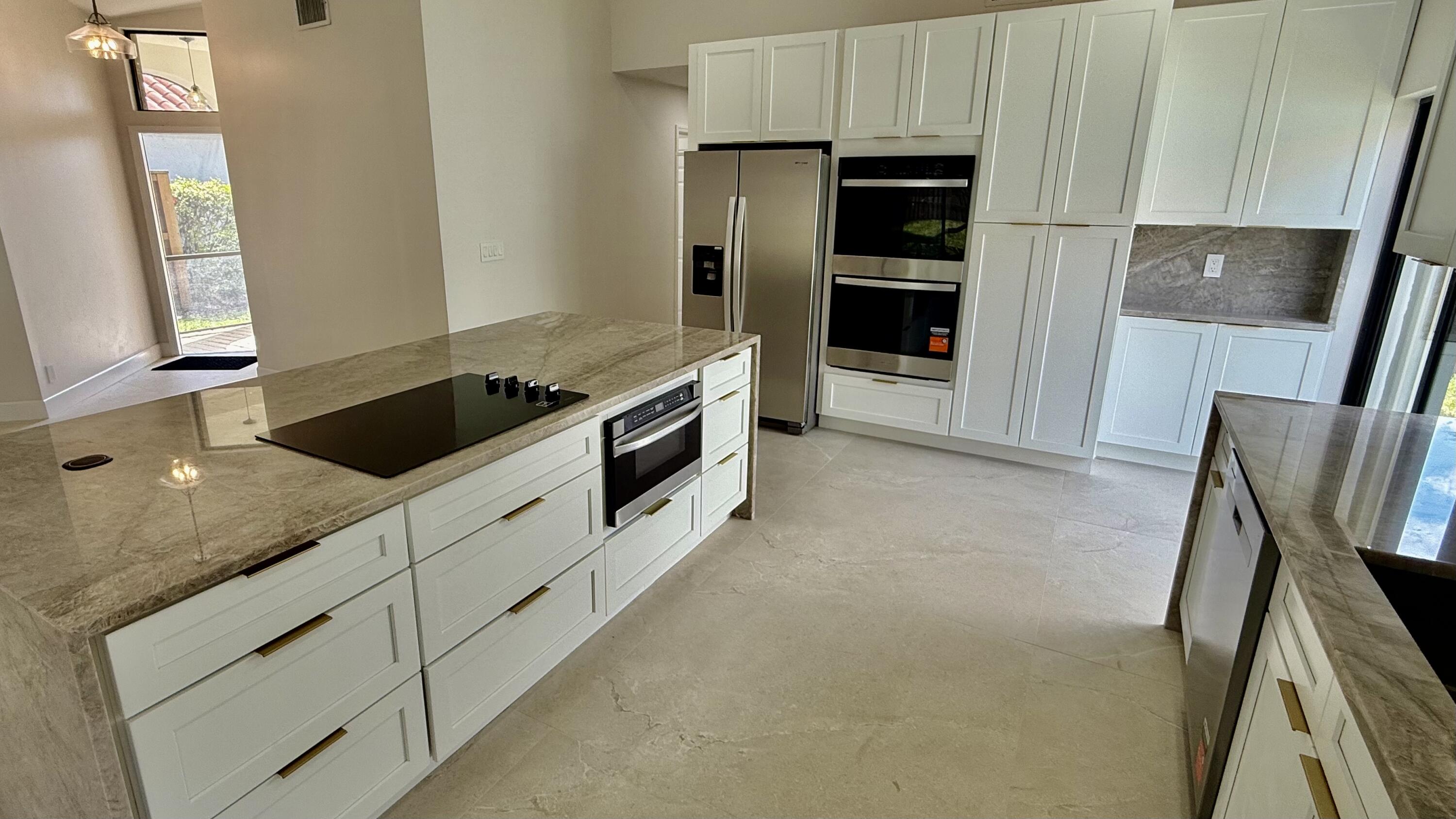 CRYSTAL POINTE 4 - Residential