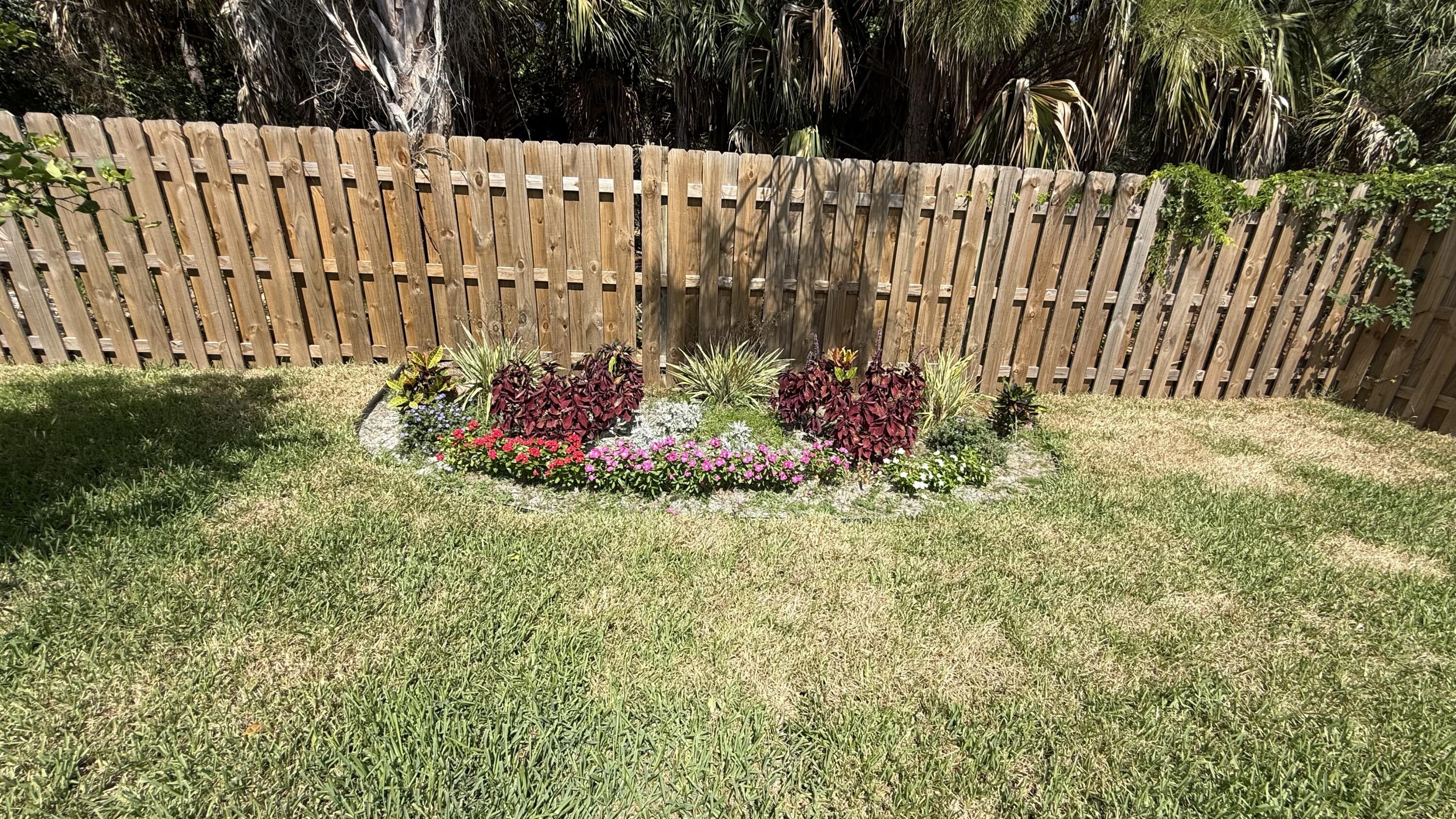 CRYSTAL POINTE 4 - Residential