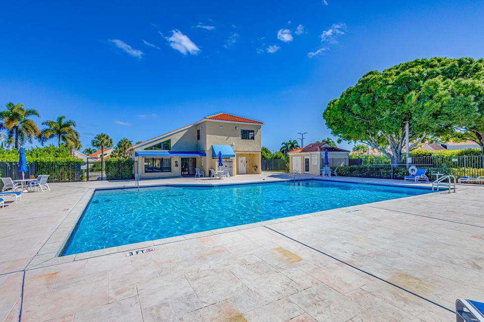 CRYSTAL POINTE 4 - Residential