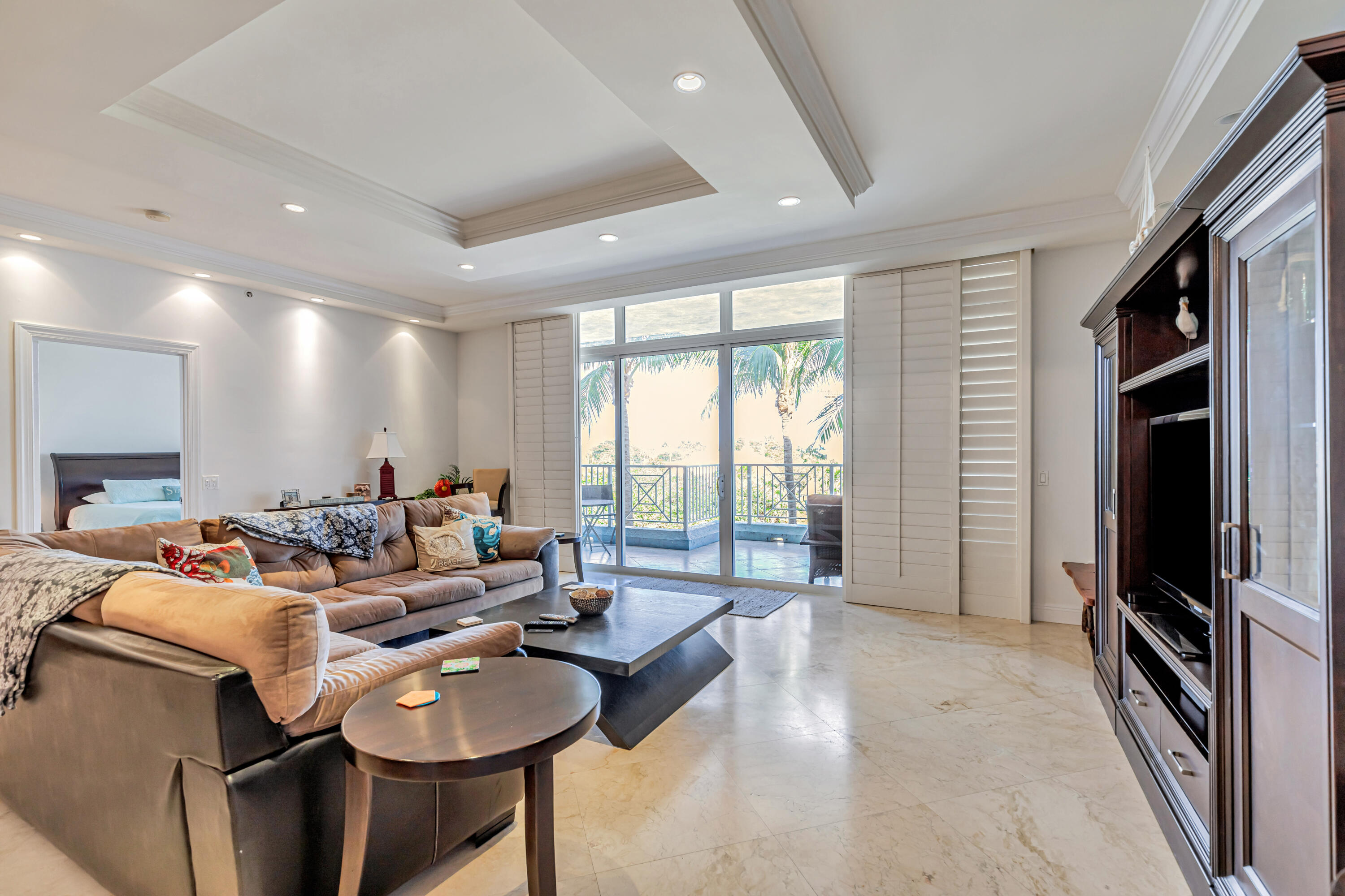 PRICE IMPROVEMENT-EXCEPTIONAL BEACHVIEW VALUE!!!!
LUXURIOUS 3-BEDROOM, 3-BATH RESIDENCE OFFERING 2300 SQ FT OF LIVING SPACE IN THE PRESTIGIOUS ORCHID BEACH BUILDING ON THE FAMOUS DEERFIELD BEACH STRIP!!
NOW REDUCED FROM $1,199,500 TO $1,100,000.
THIS IS CURRENTLY THE BEST PRICE CONDO ON THE MARKET FOR IT'S SIZE, LOCATION, AND BREATHTAKING OCEAN VIEWS FROM THE BALCONY AND PRIMARY BEDROOM. EXPANSIVE LIVING SPACE, AND INCREDIBLE POTENTIAL.
AN UNBEATABLE OPPORTUNITY TO SECURE A PREMIER OCEANVIEW PROPERTY AT AN OUTSTANDING VALUE Price Reduction!! Motivated Seller!!