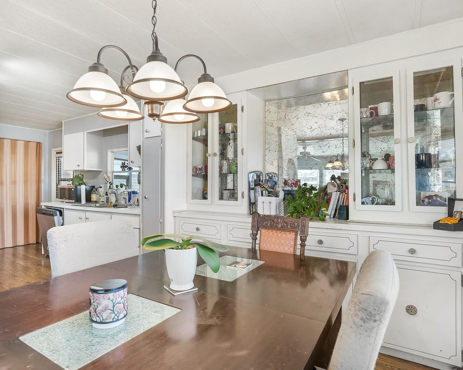 RAVENSWOOD ESTATES & MARINAS - Residential