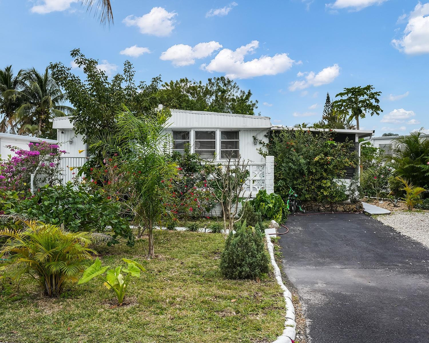 RAVENSWOOD ESTATES & MARINAS - Residential