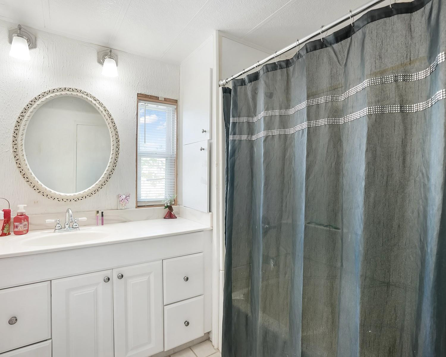 RAVENSWOOD ESTATES & MARINAS - Residential