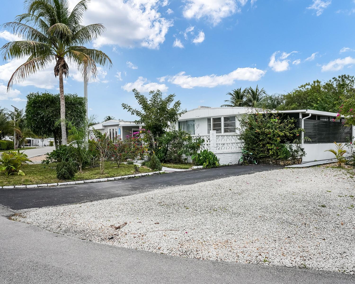 RAVENSWOOD ESTATES & MARINAS - Residential
