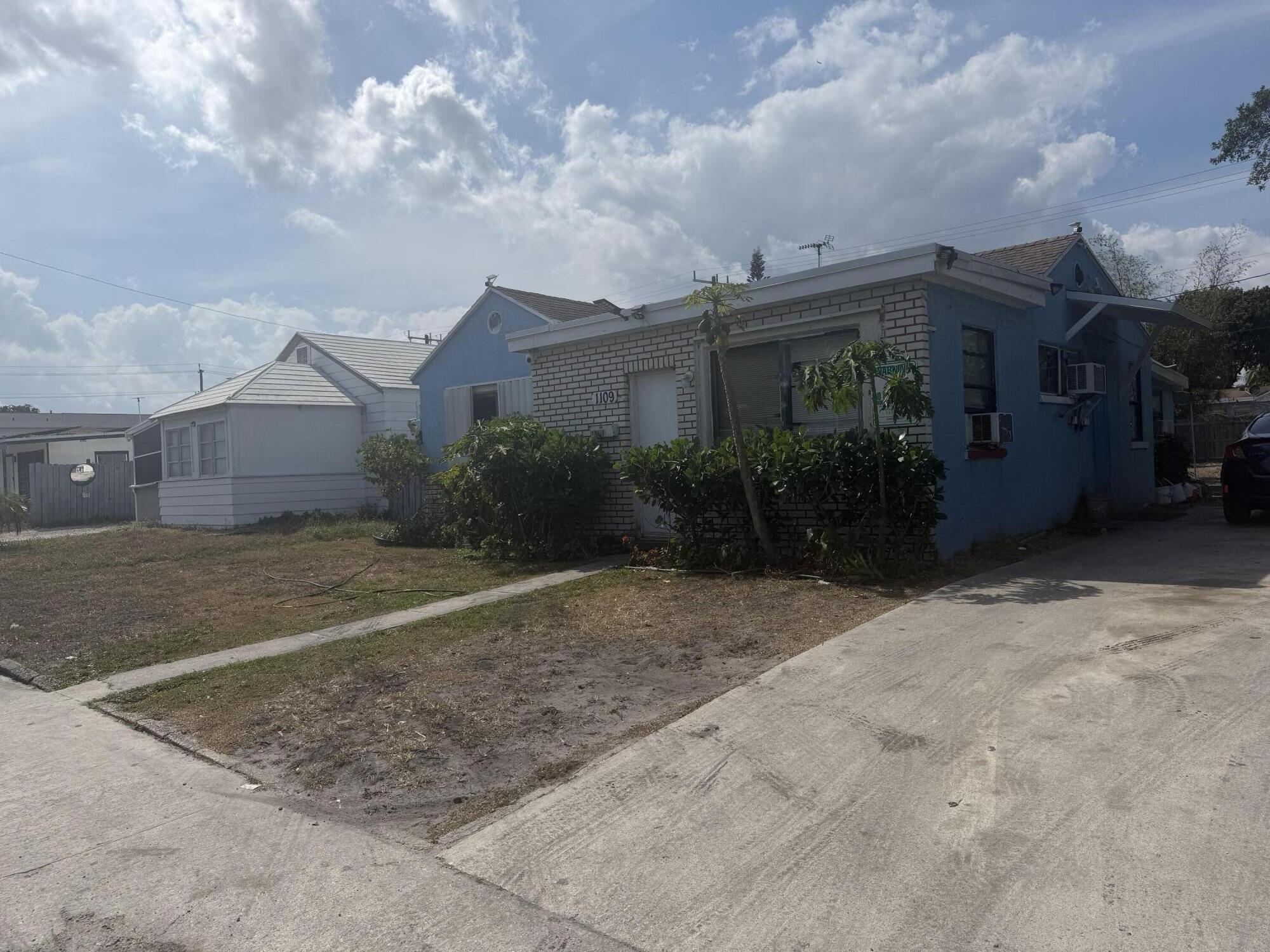 LAKE WORTH TOWN OF - Residential