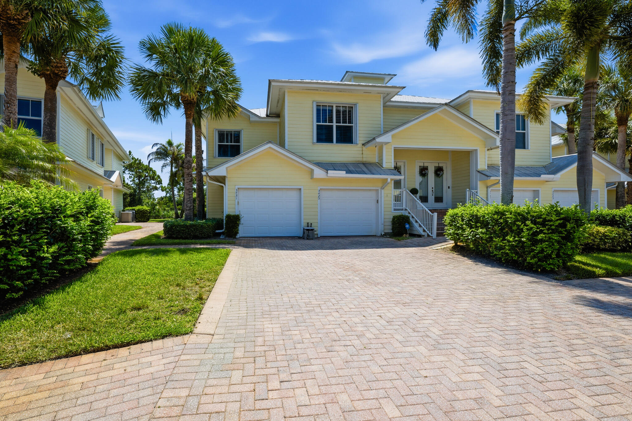 Beautiful 3 Bedroom, 2 Bath condo located in the desirable community of Sawgrass Villas in Palm City. This well maintained home features an open floor plan with a granite kitchen, breakfast bar, and stainless steel appliances, AC 2023.   The spacious master suite includes two large closets and a master bath with a soaking tub and separate walk in shower. Additional features include a private garage, an inside laundry room with a washer and dryer, and a screened porch overlooking a peaceful preserve. Sawgrass Villas offers a quiet setting while being conveniently close to A rated schools, shopping, dining, and the Florida Turnpike.  Preferred lender credit of $3000
