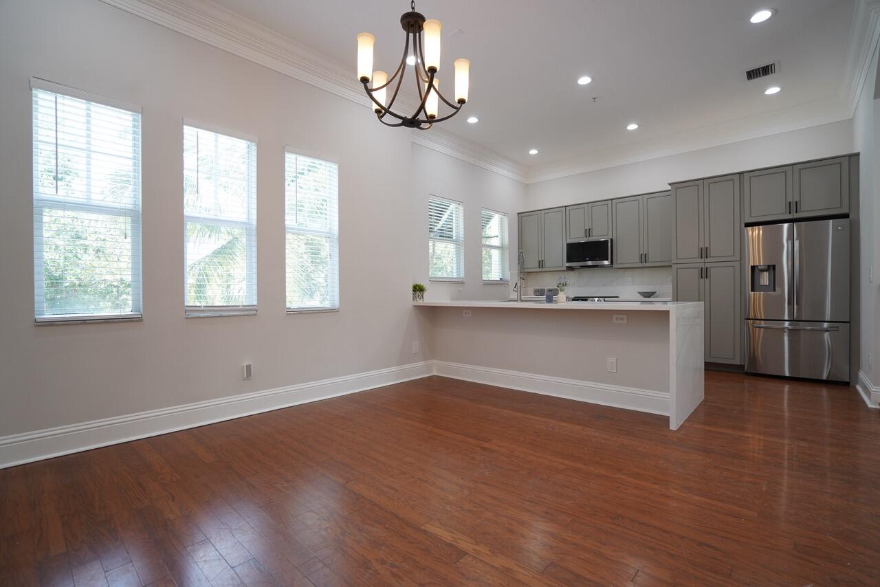 LATITUDE DELRAY - Residential Lease