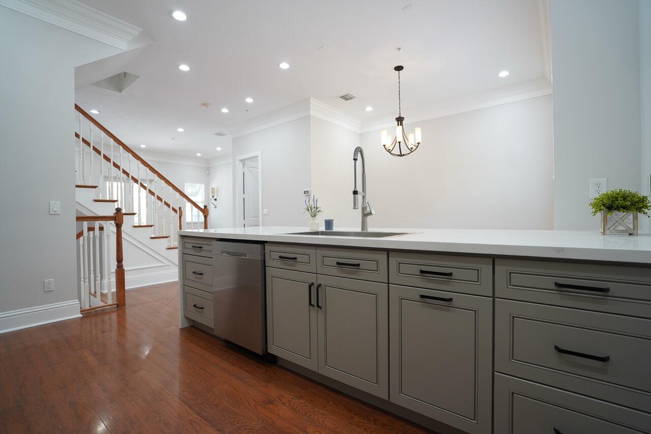 LATITUDE DELRAY - Residential Lease