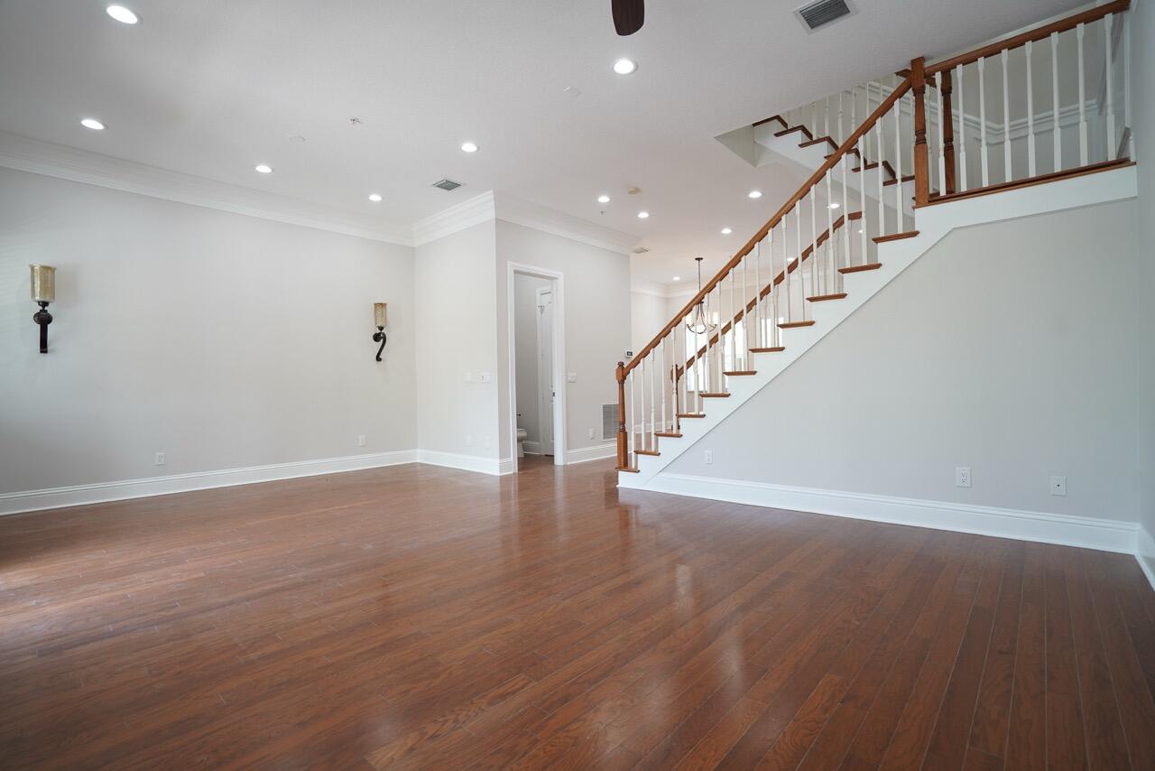 LATITUDE DELRAY - Residential Lease