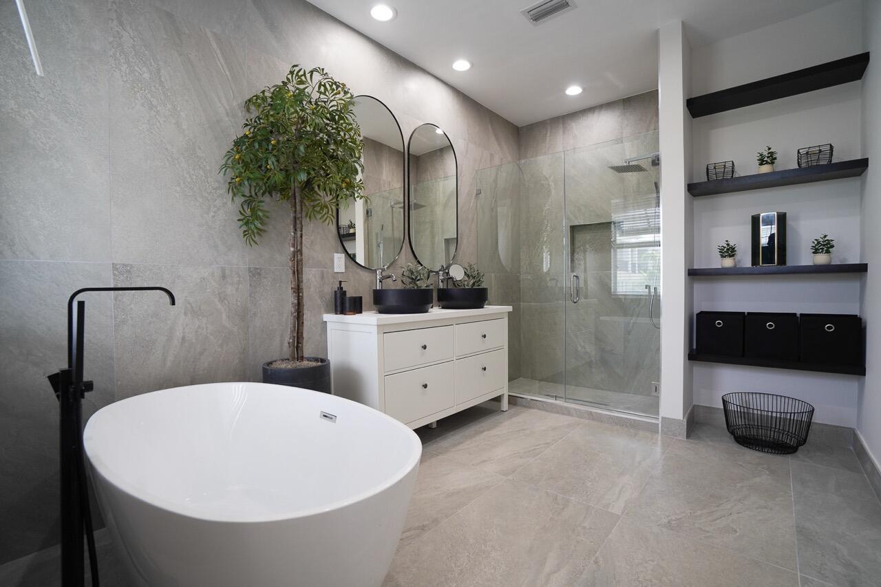 LATITUDE DELRAY - Residential Lease