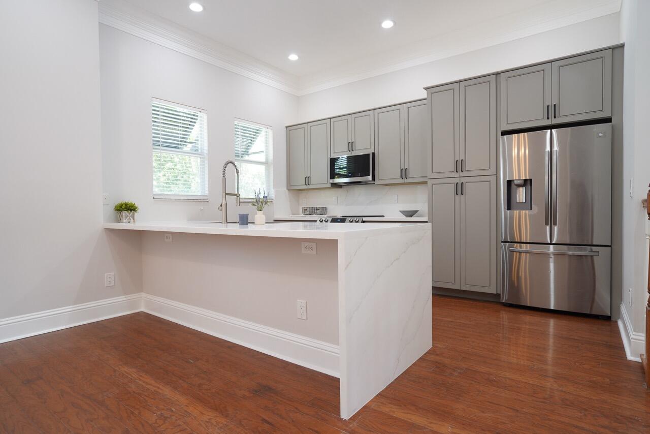 LATITUDE DELRAY - Residential Lease