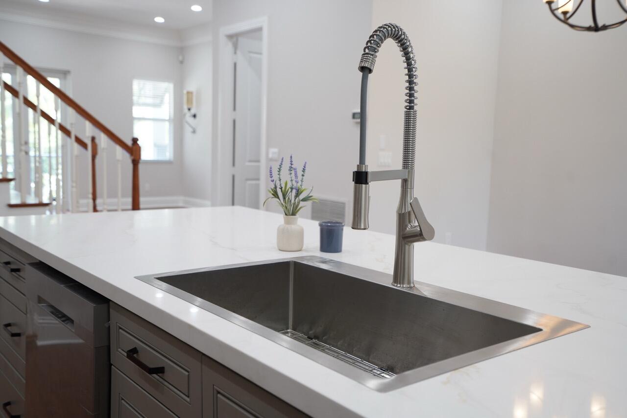 LATITUDE DELRAY - Residential Lease