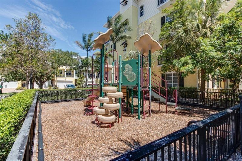 LATITUDE DELRAY - Residential Lease