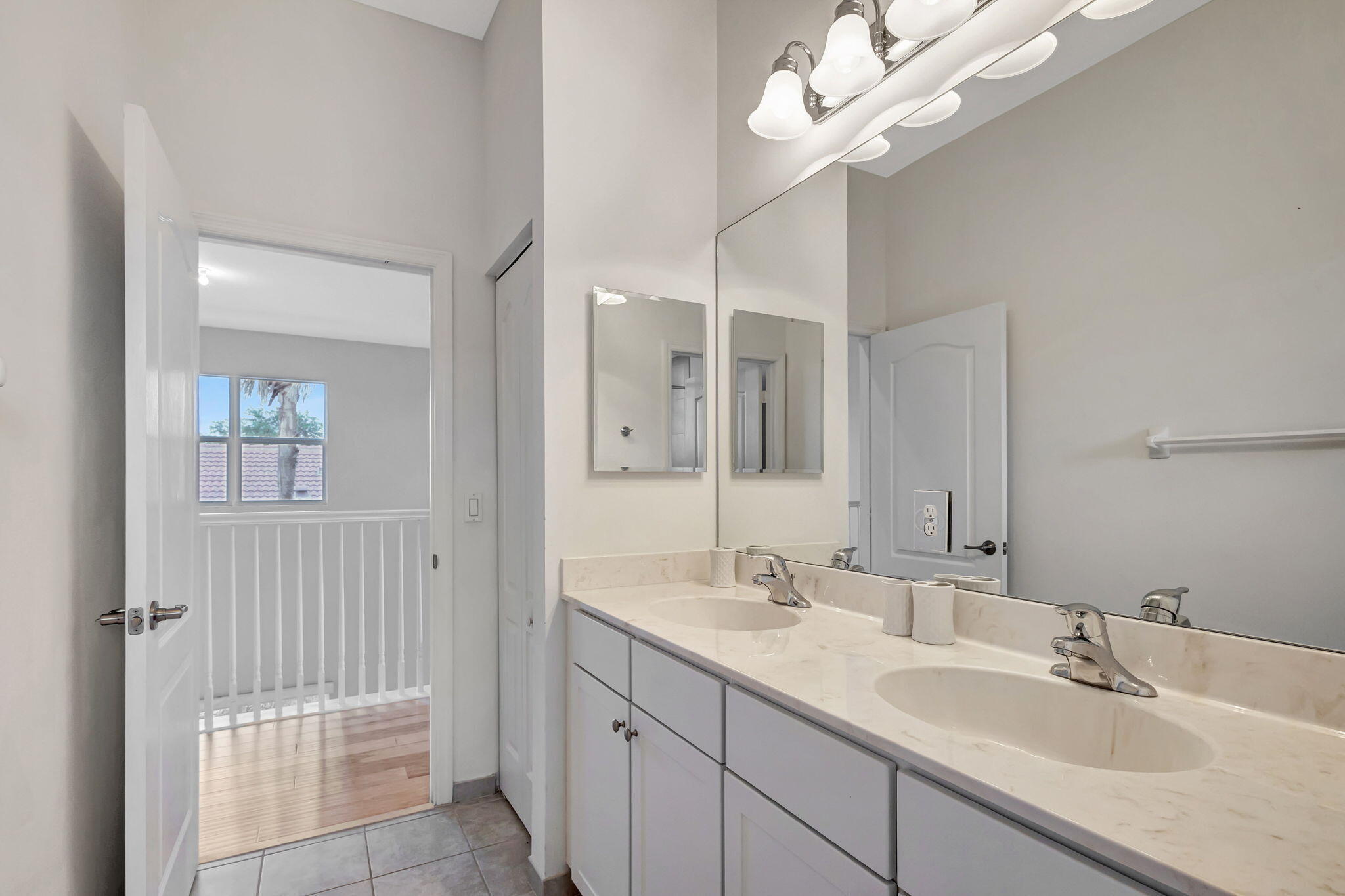 RIALTO LOXAHATCHEE RESERVE NORTH - Residential Lease