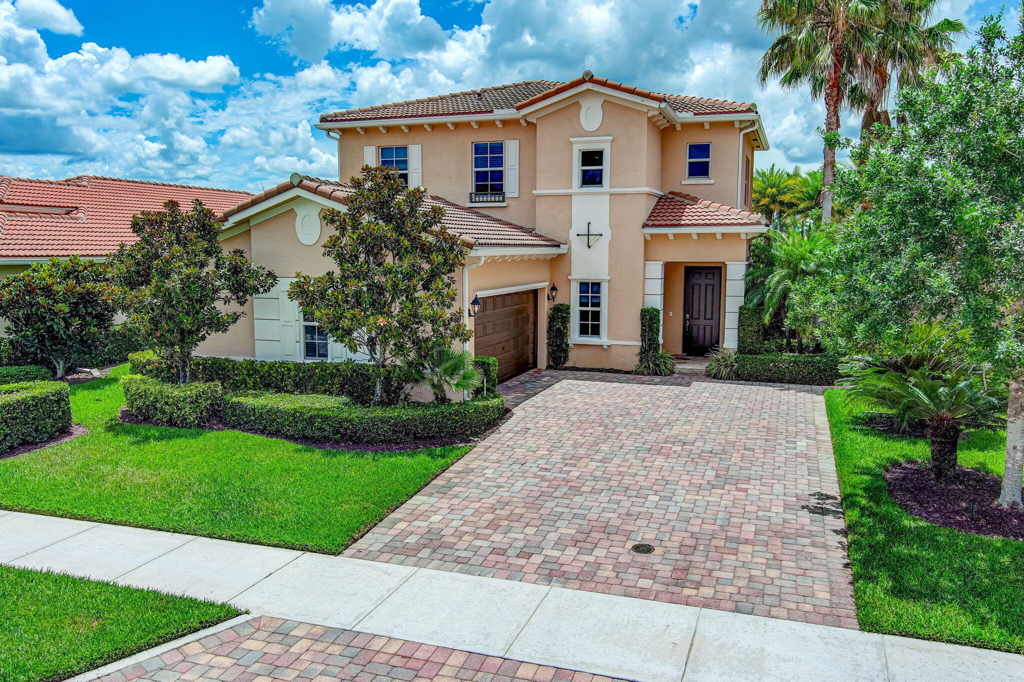 RIALTO LOXAHATCHEE RESERVE NORTH - Residential Lease
