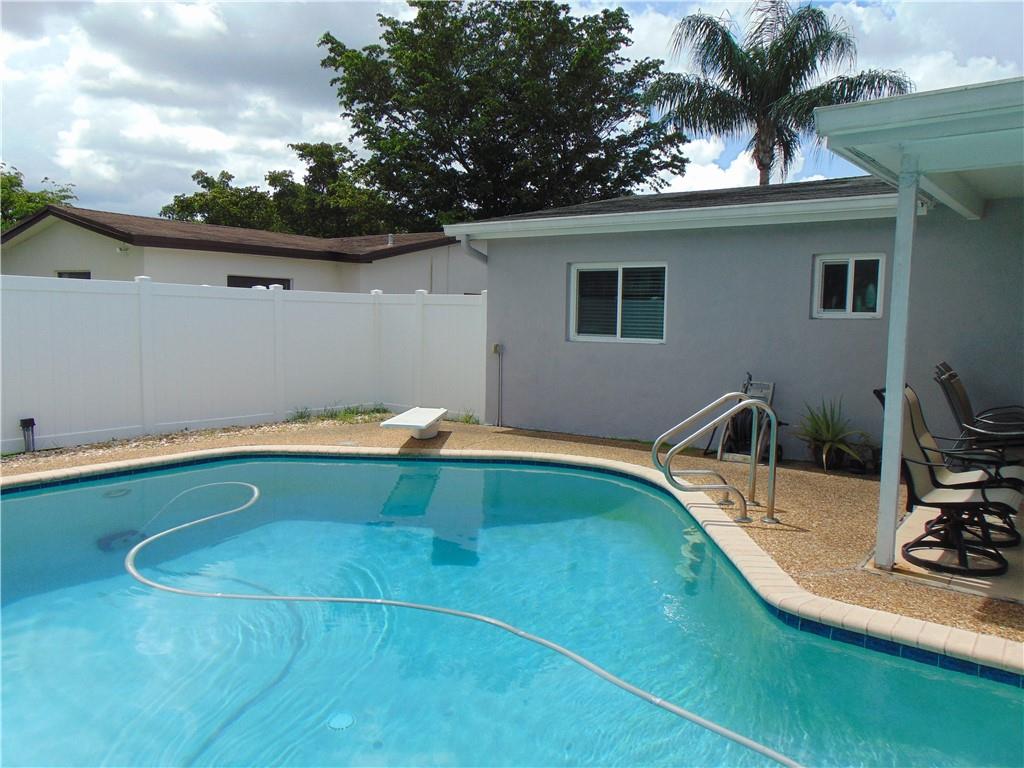 Oriole-Margate Sec 4 78-2 - Residential