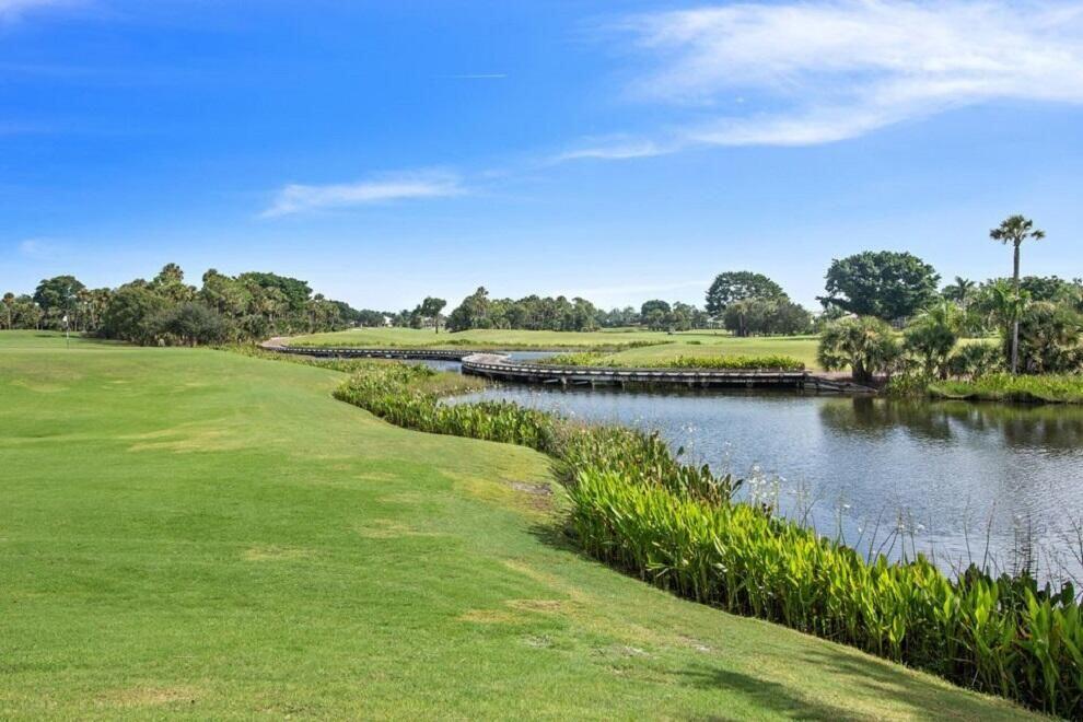 BREAKERS WEST - Residential